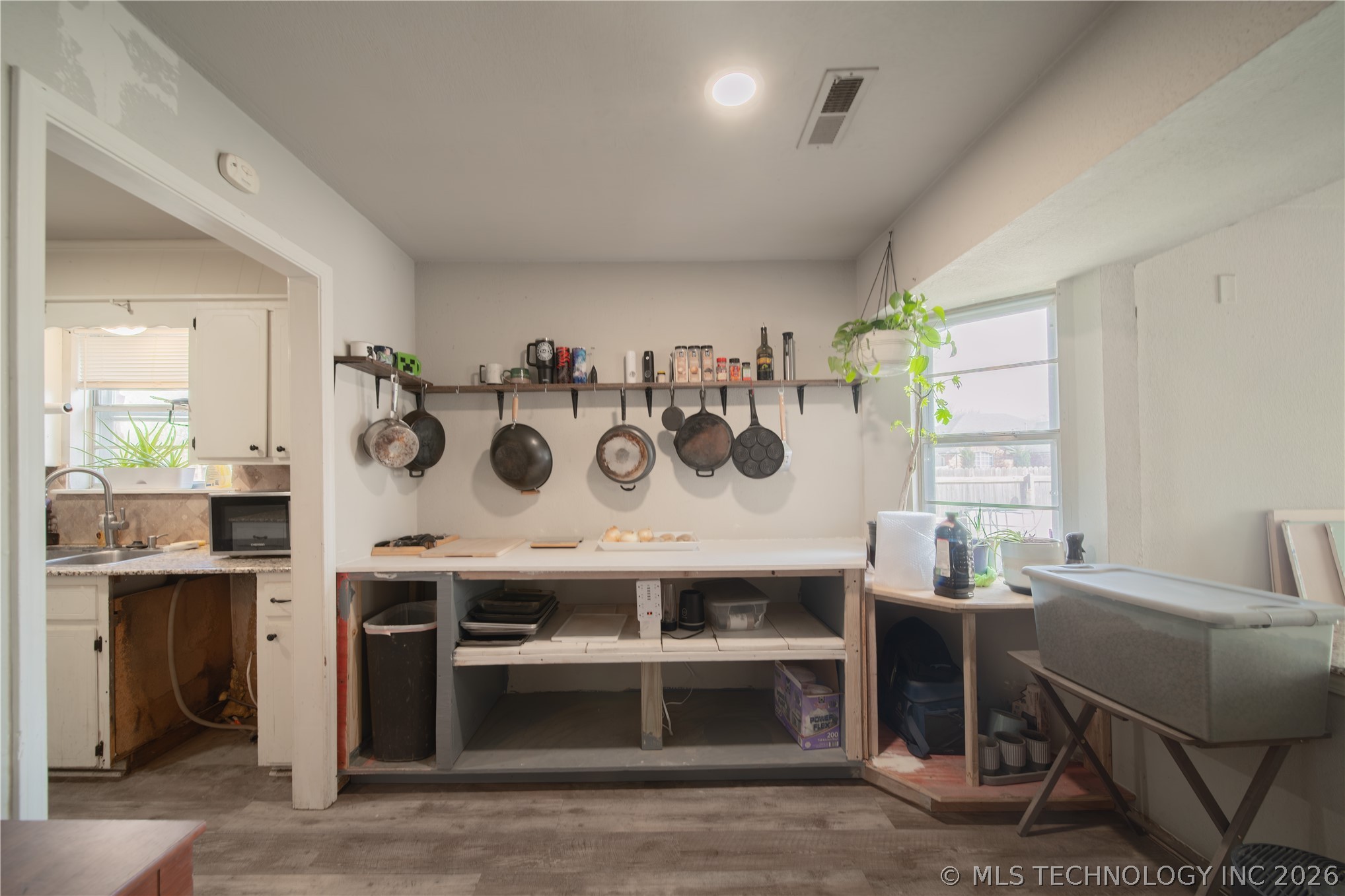 125 W Austin Street Property Photo 14