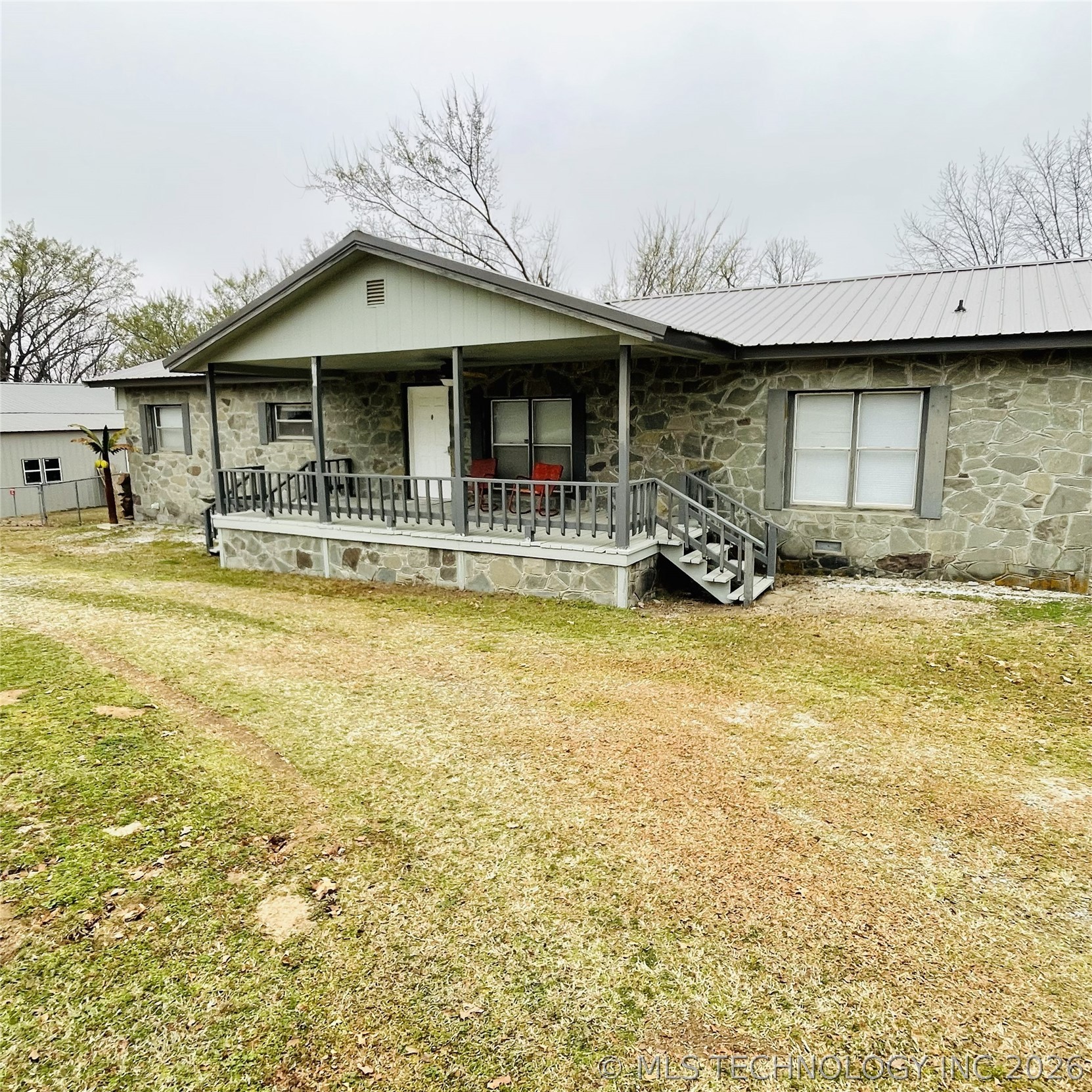 428831 E 1131 Road Property Photo 3