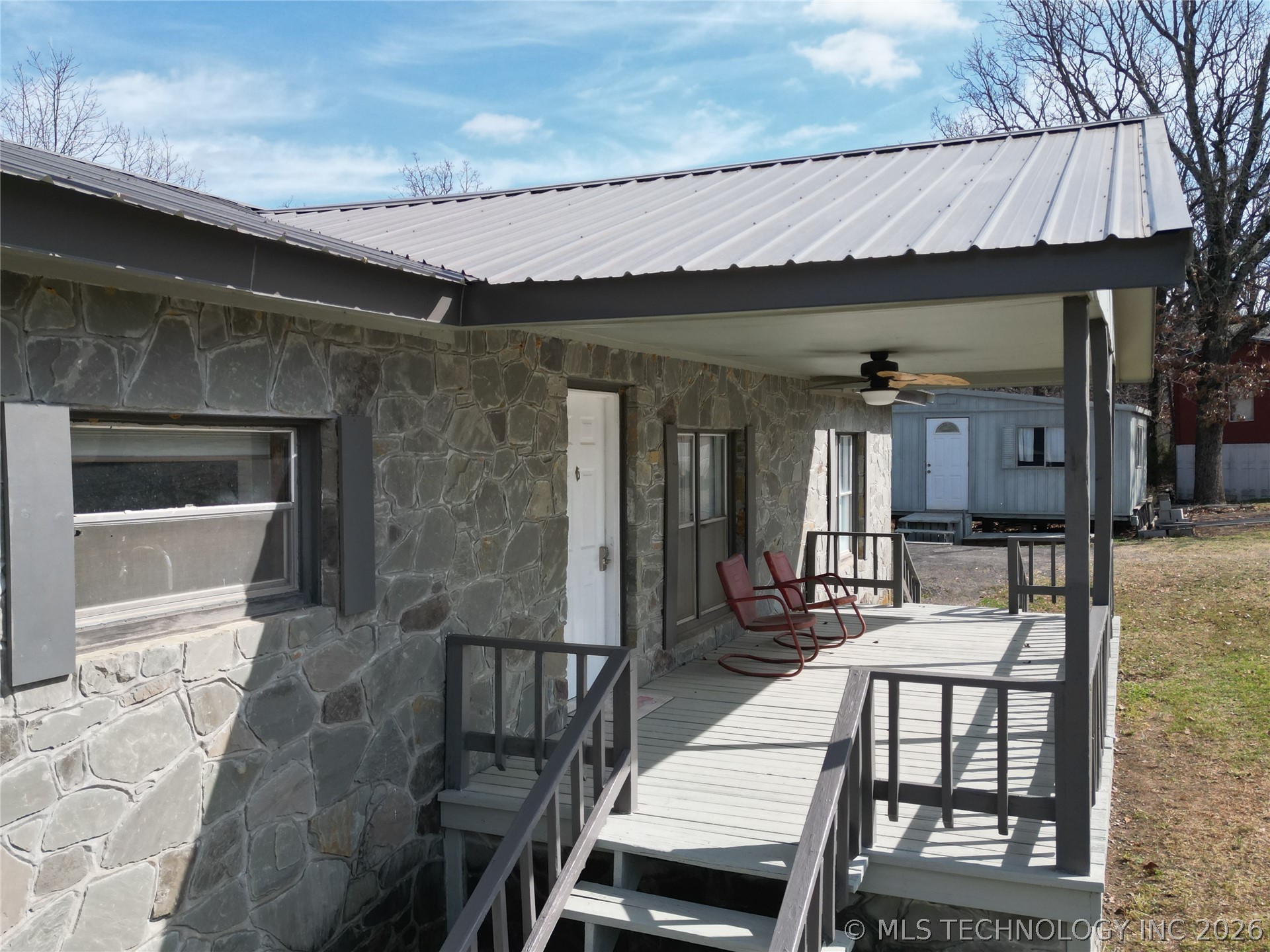 428831 E 1131 Road Property Photo 4