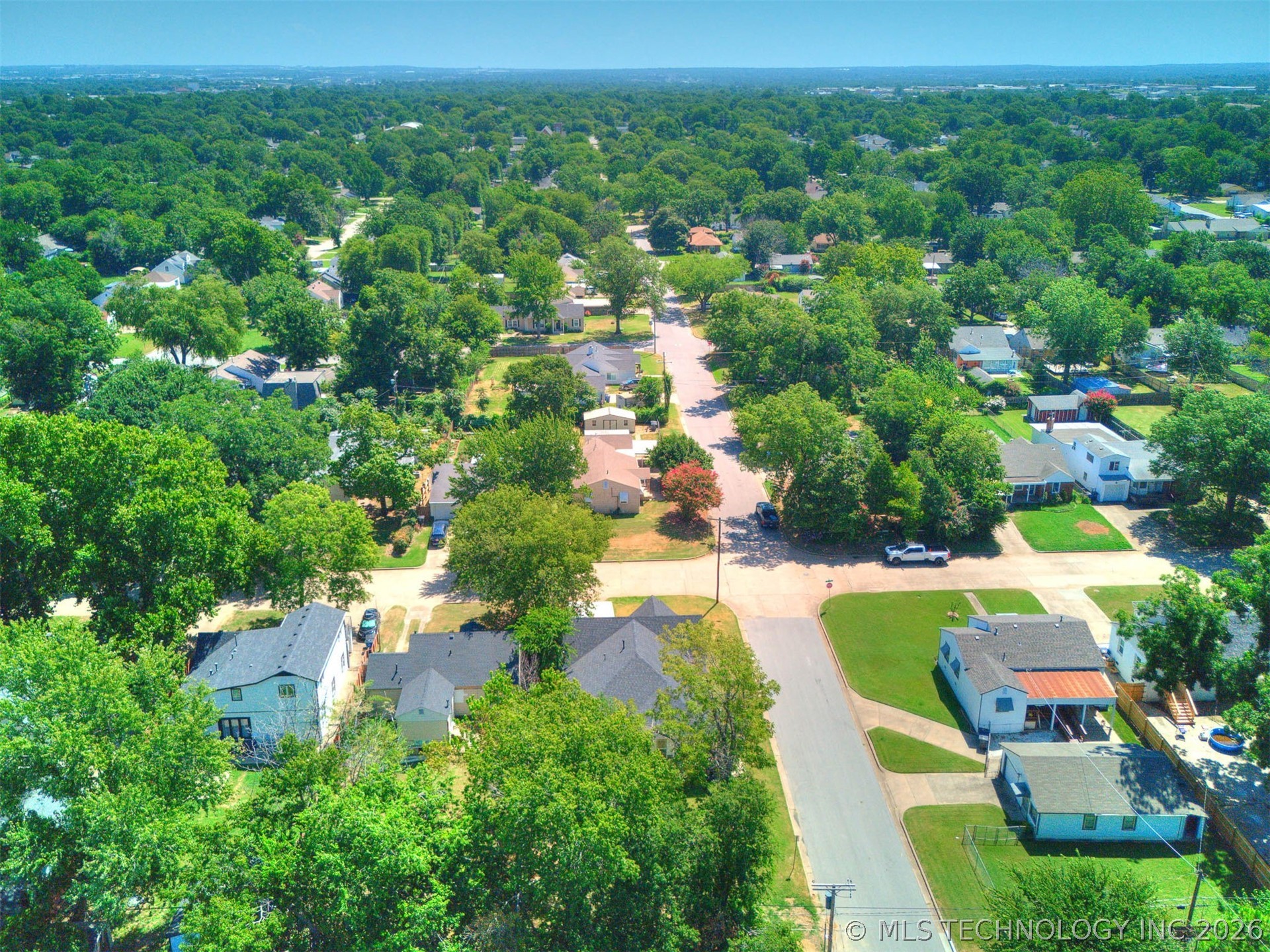448 S Quebec Avenue Property Photo 11