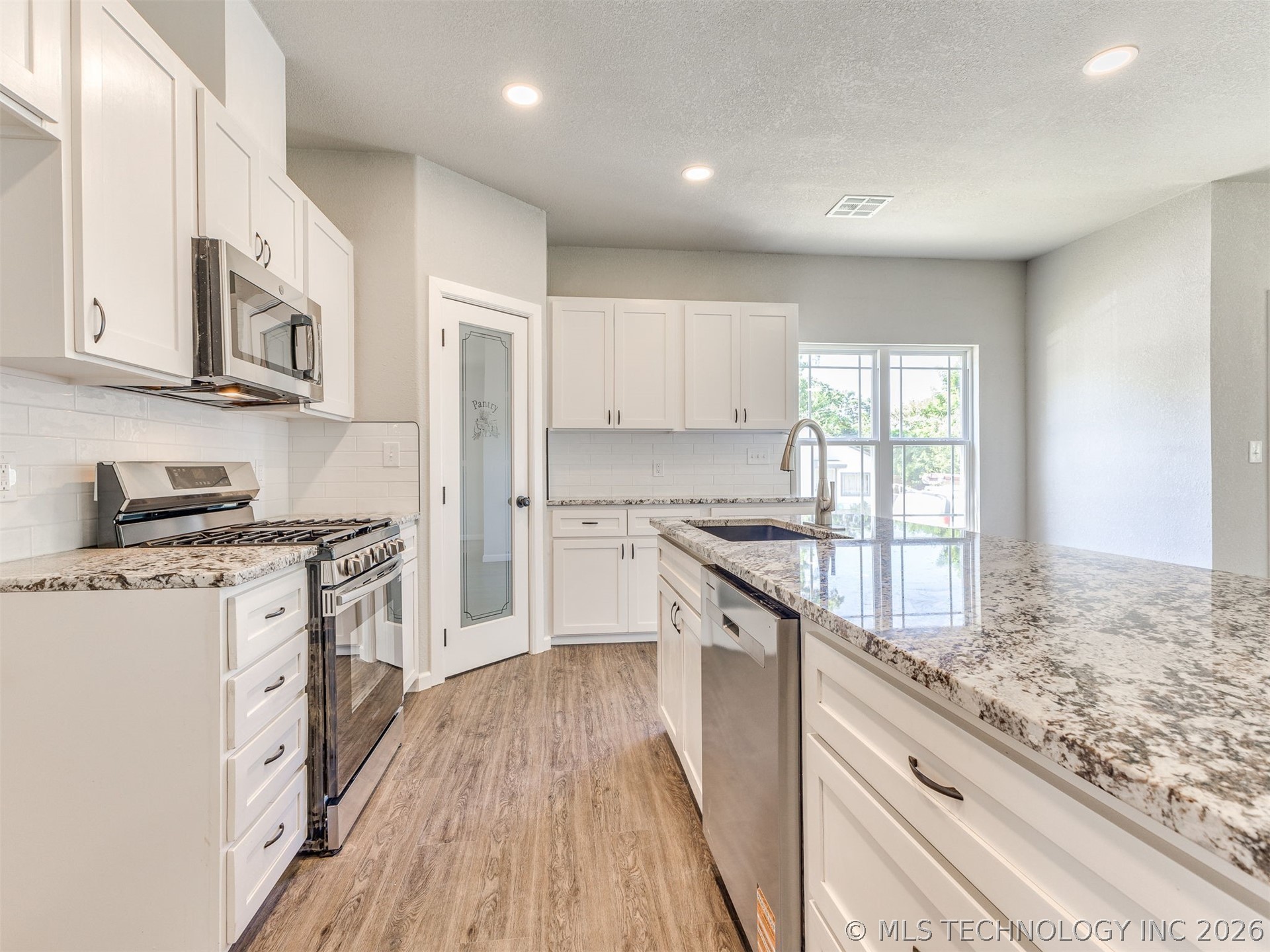 448 S Quebec Avenue Property Photo 22