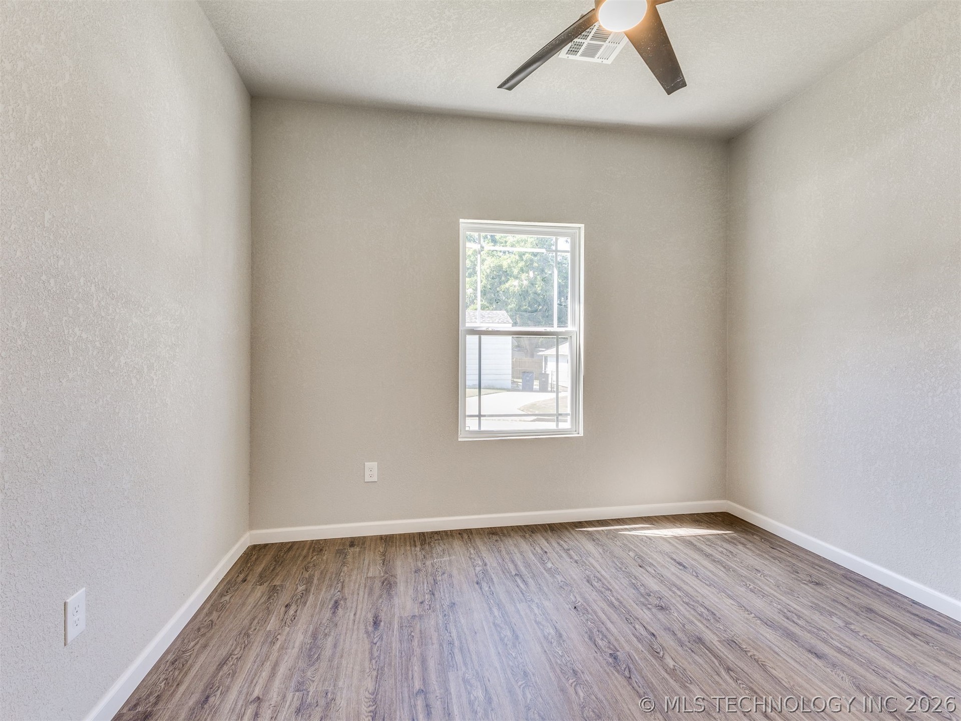 448 S Quebec Avenue Property Photo 30
