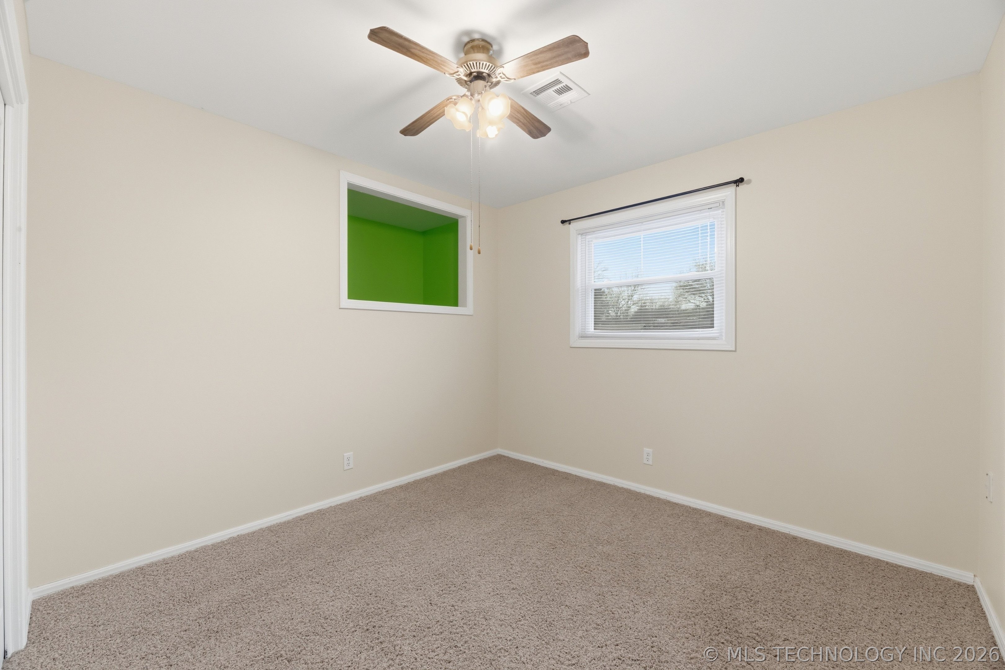2358 London Lane Property Photo 27
