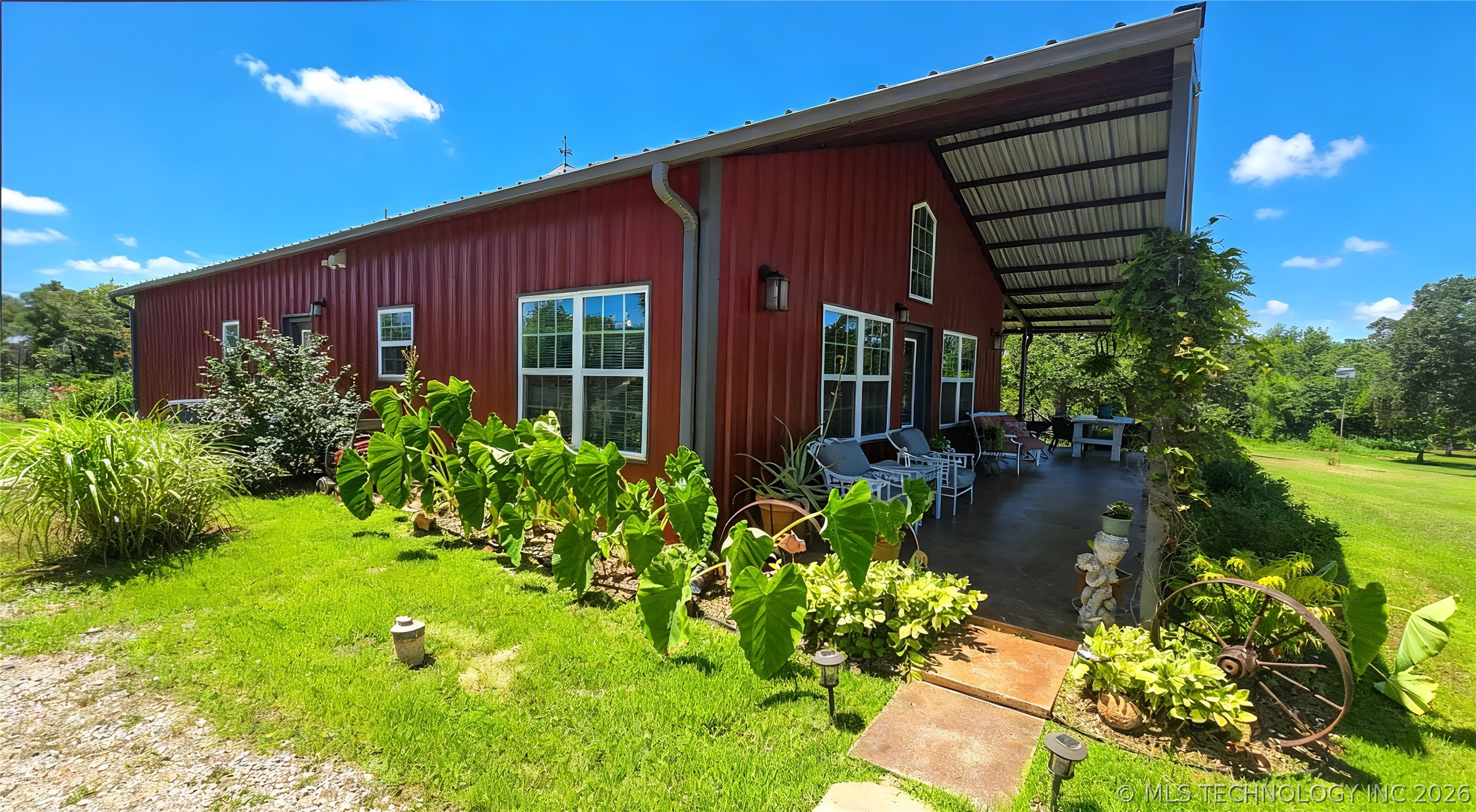 10701 Eastway Property Photo 3