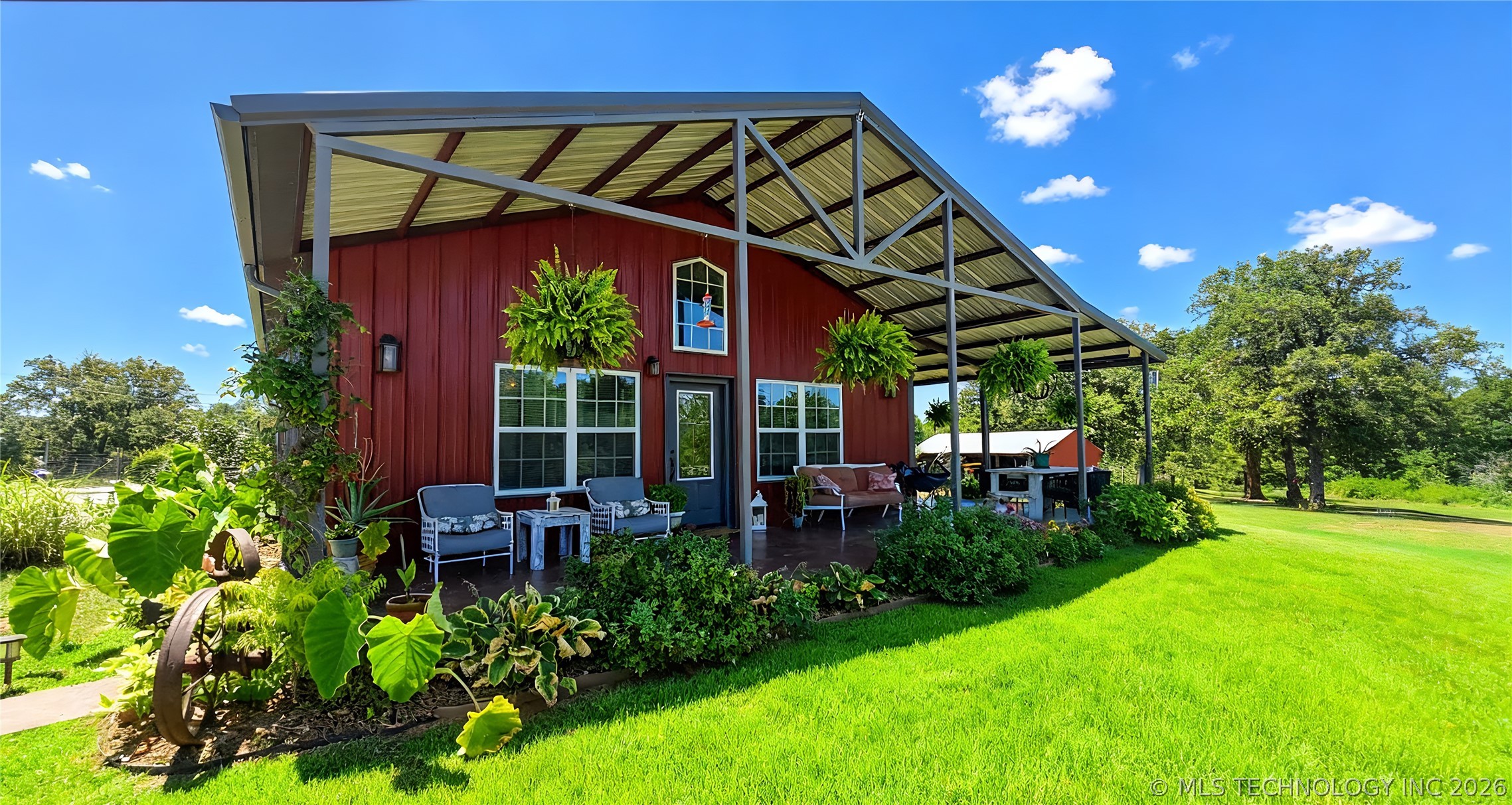 10701 Eastway Property Photo 4