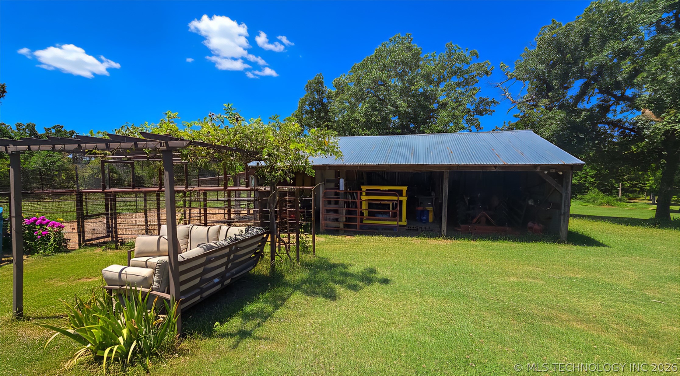 10701 Eastway Property Photo 10