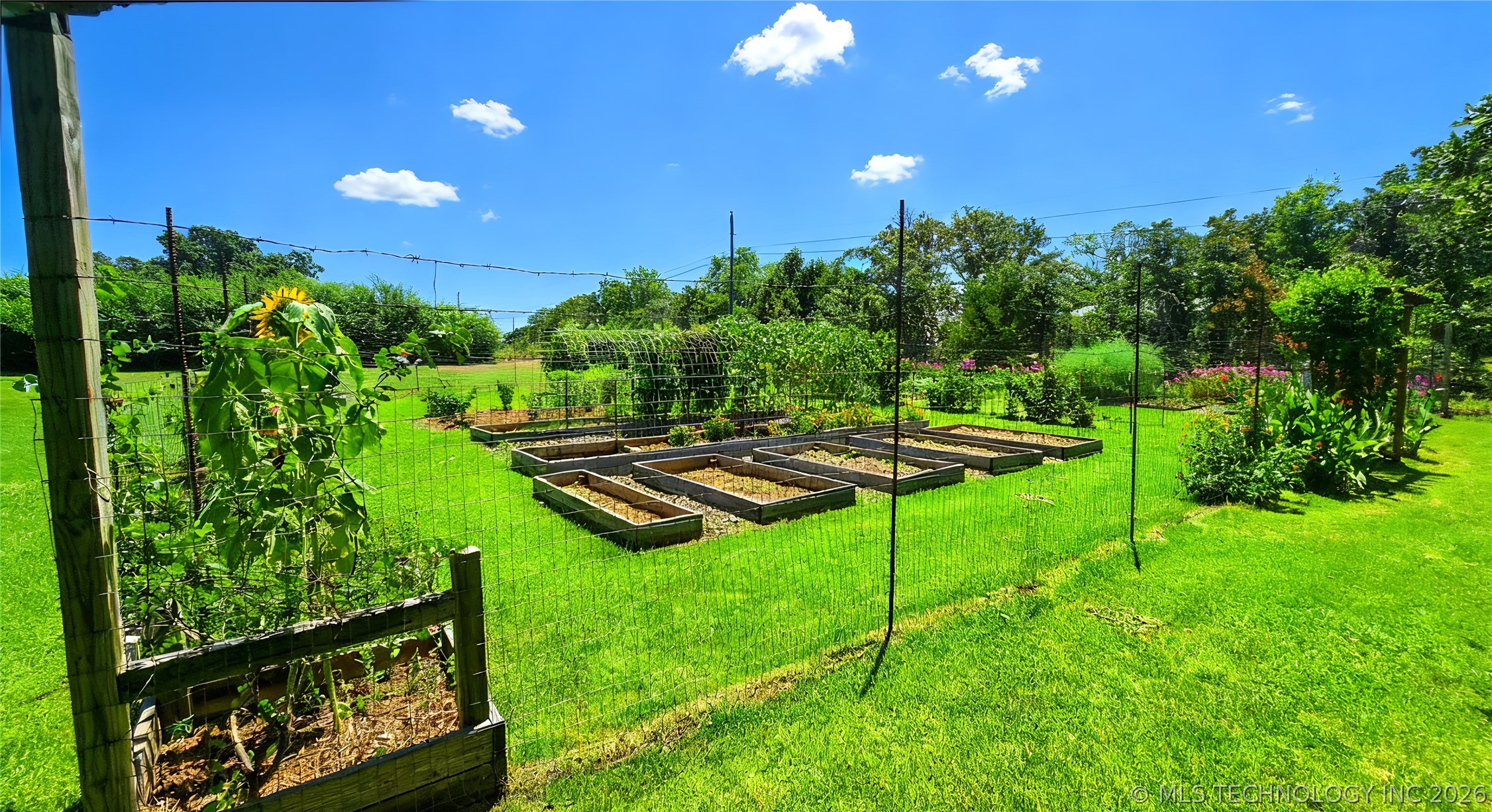 10701 Eastway Property Photo 13