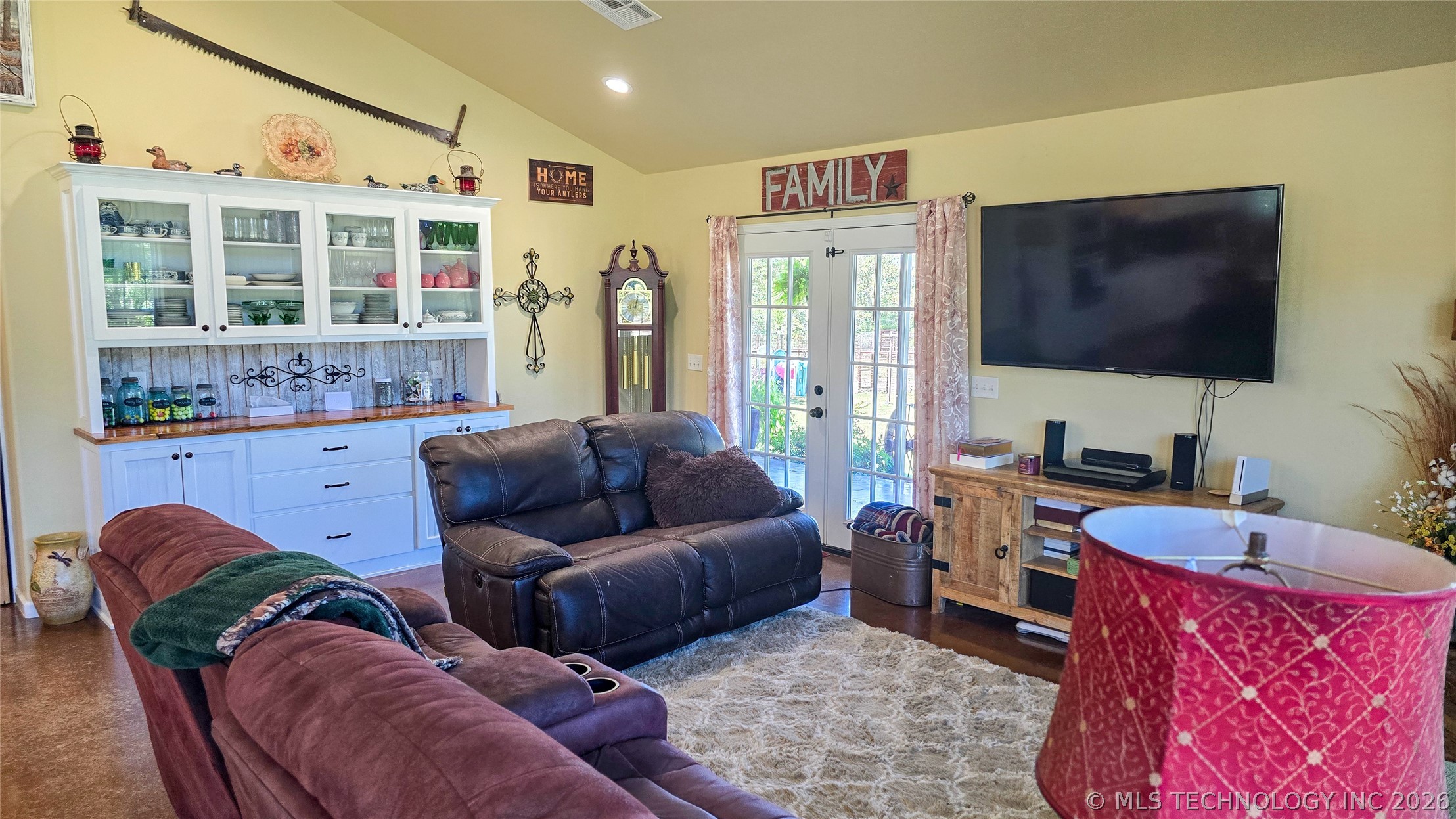 10701 Eastway Property Photo 16