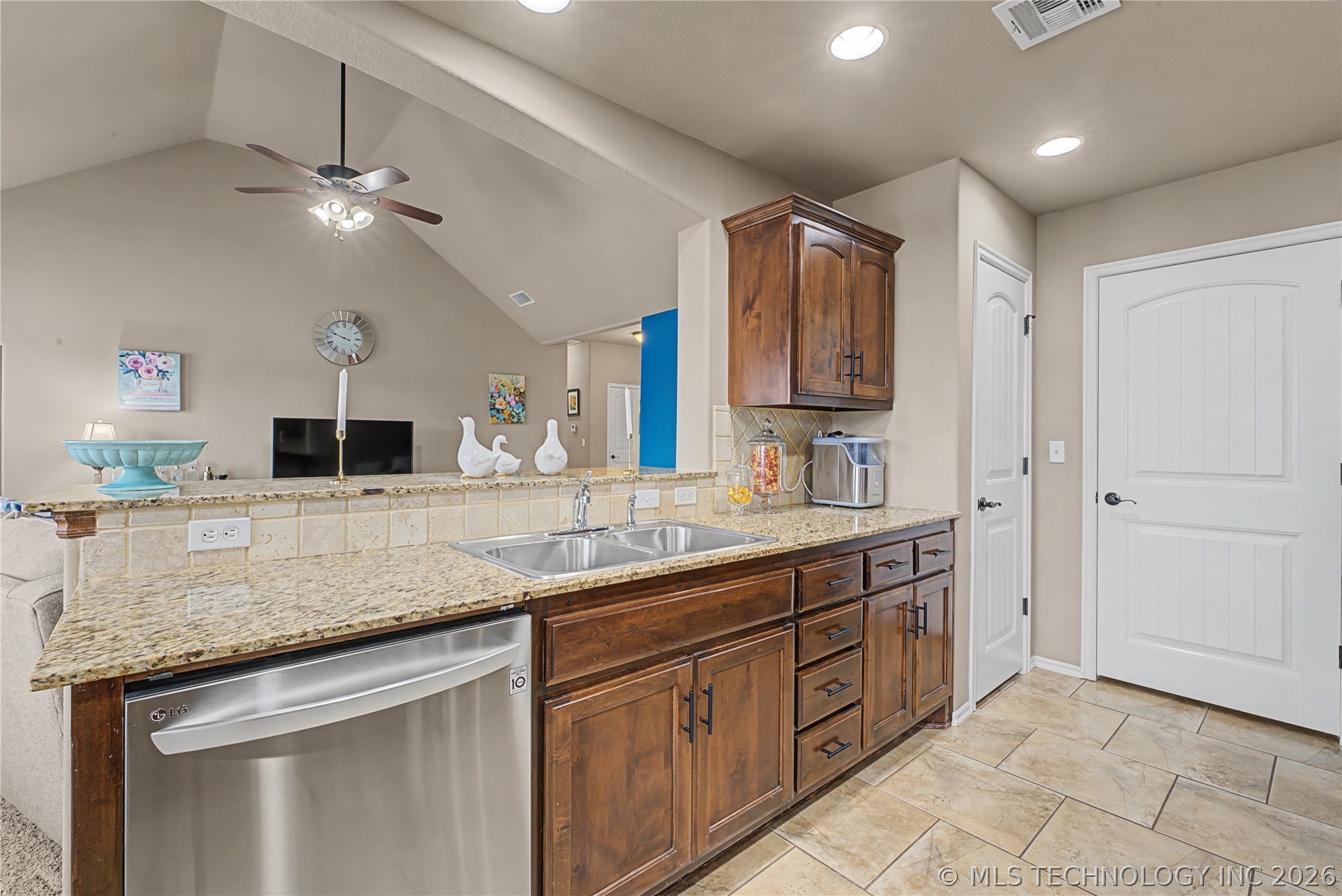 3337 S 207th East Avenue Property Photo 14