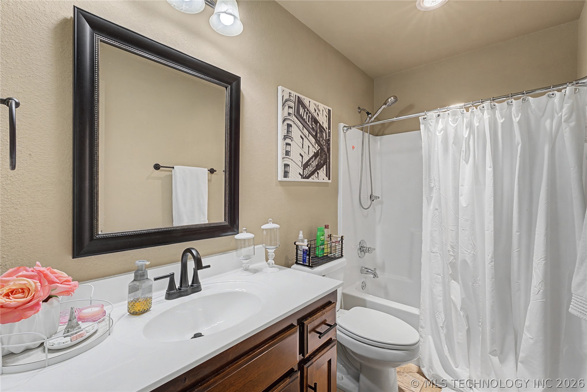 3337 S 207th East Avenue Property Photo 16