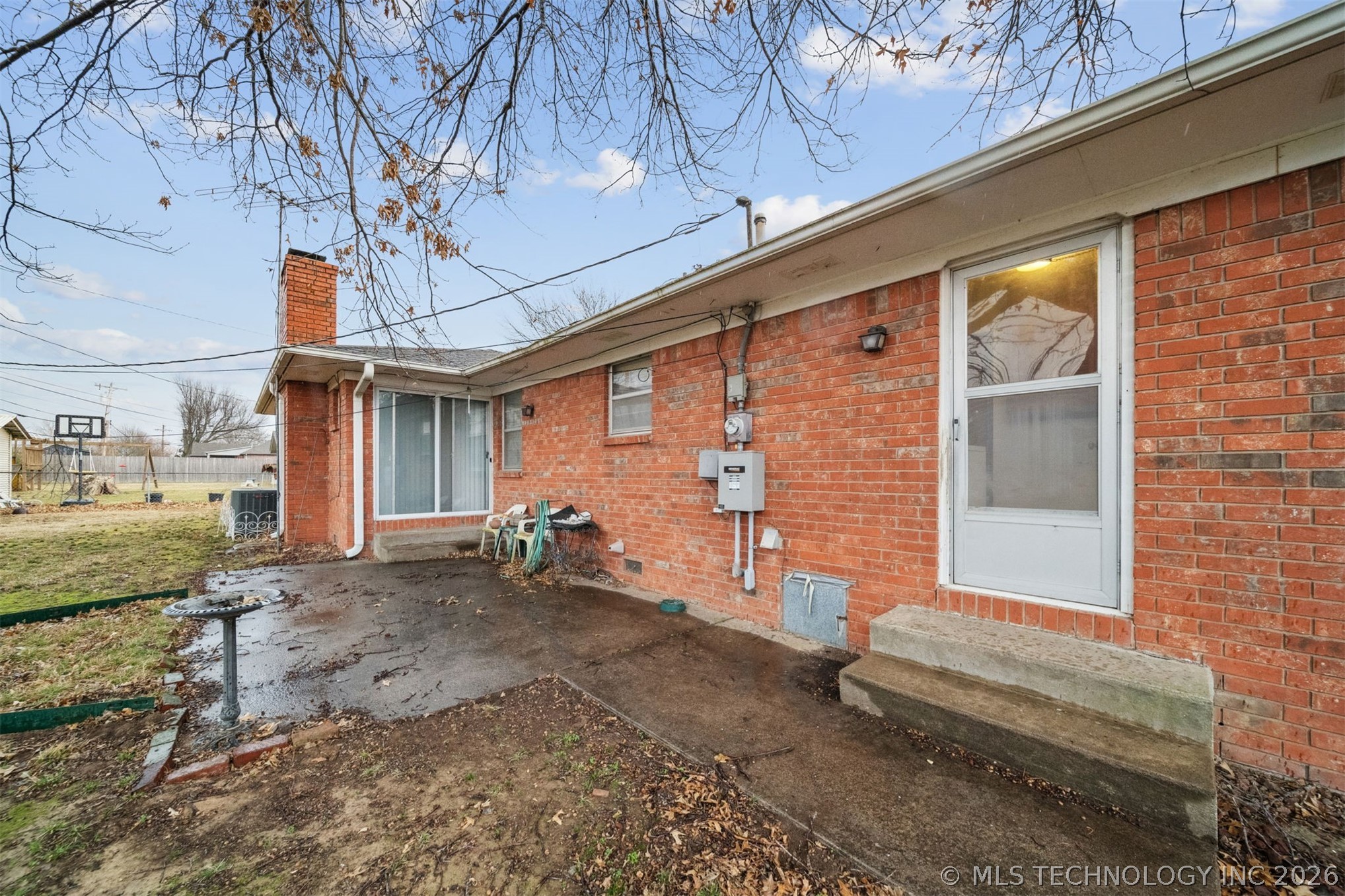 320 E 17th Street Property Photo 23