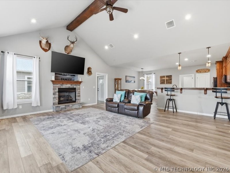 13800 Pease Lane Property Photo 6