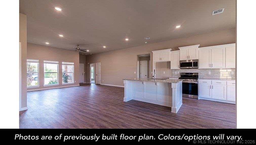 2608 W Main Street Property Photo 7