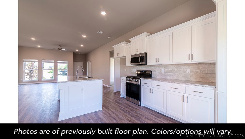 2608 W Main Street Property Photo 9