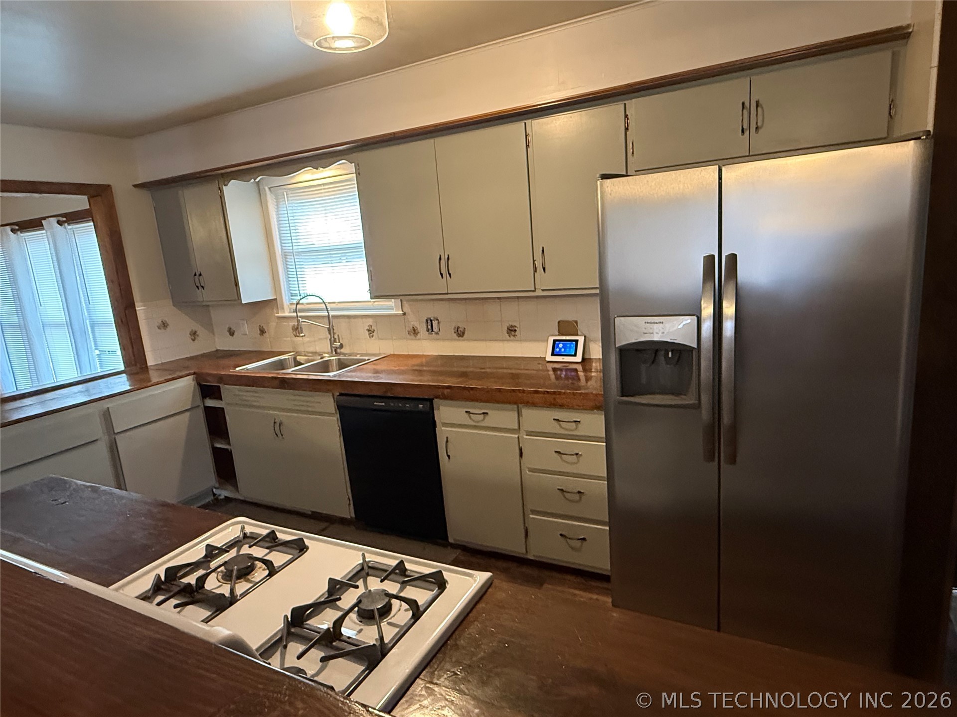 316 Mockingbird Lane Property Photo 5