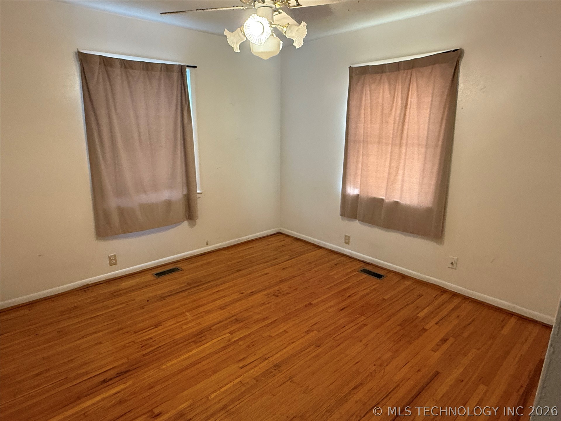 316 Mockingbird Lane Property Photo 10