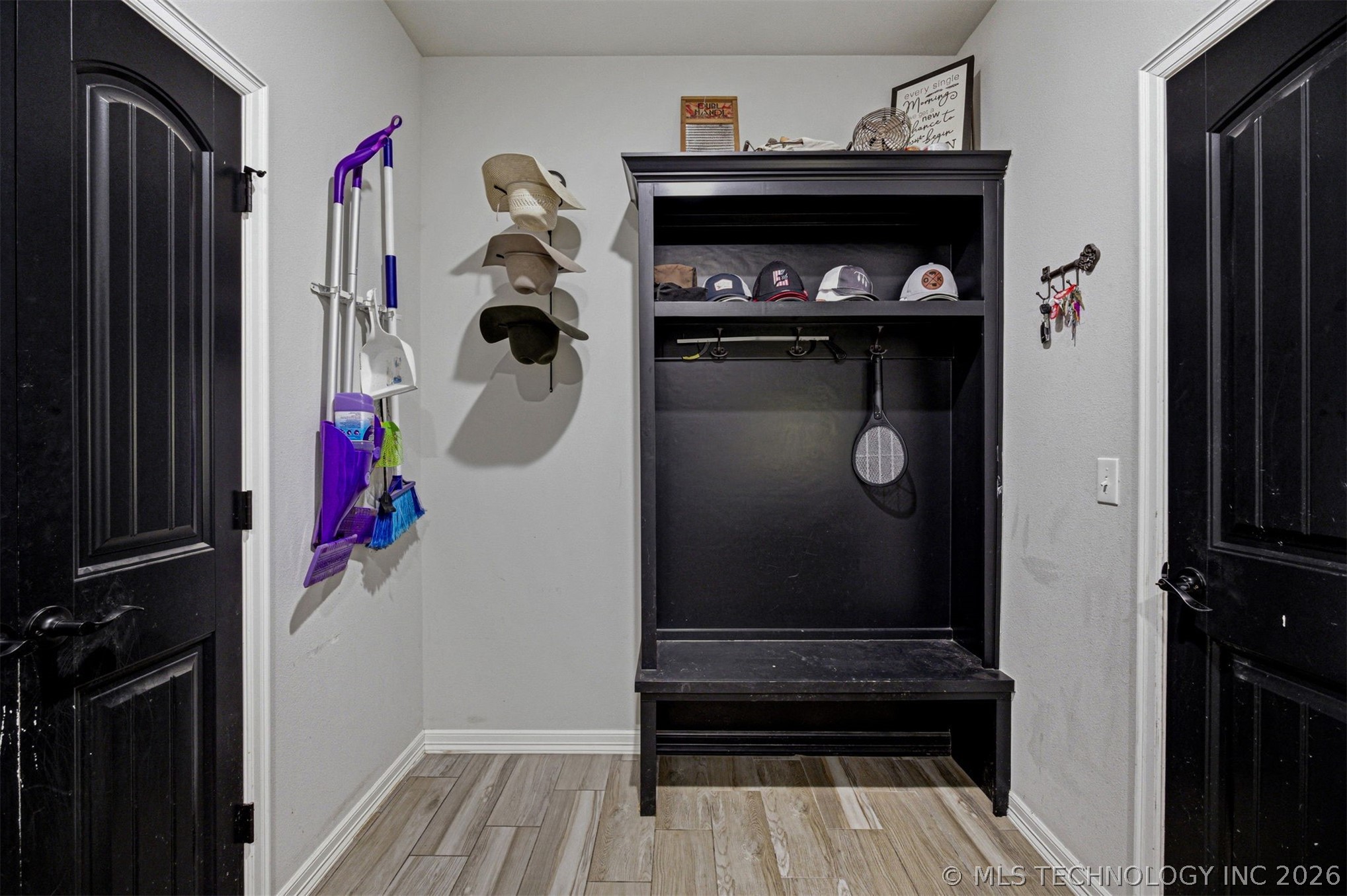 26498 Columbia Crest Drive Property Photo 25