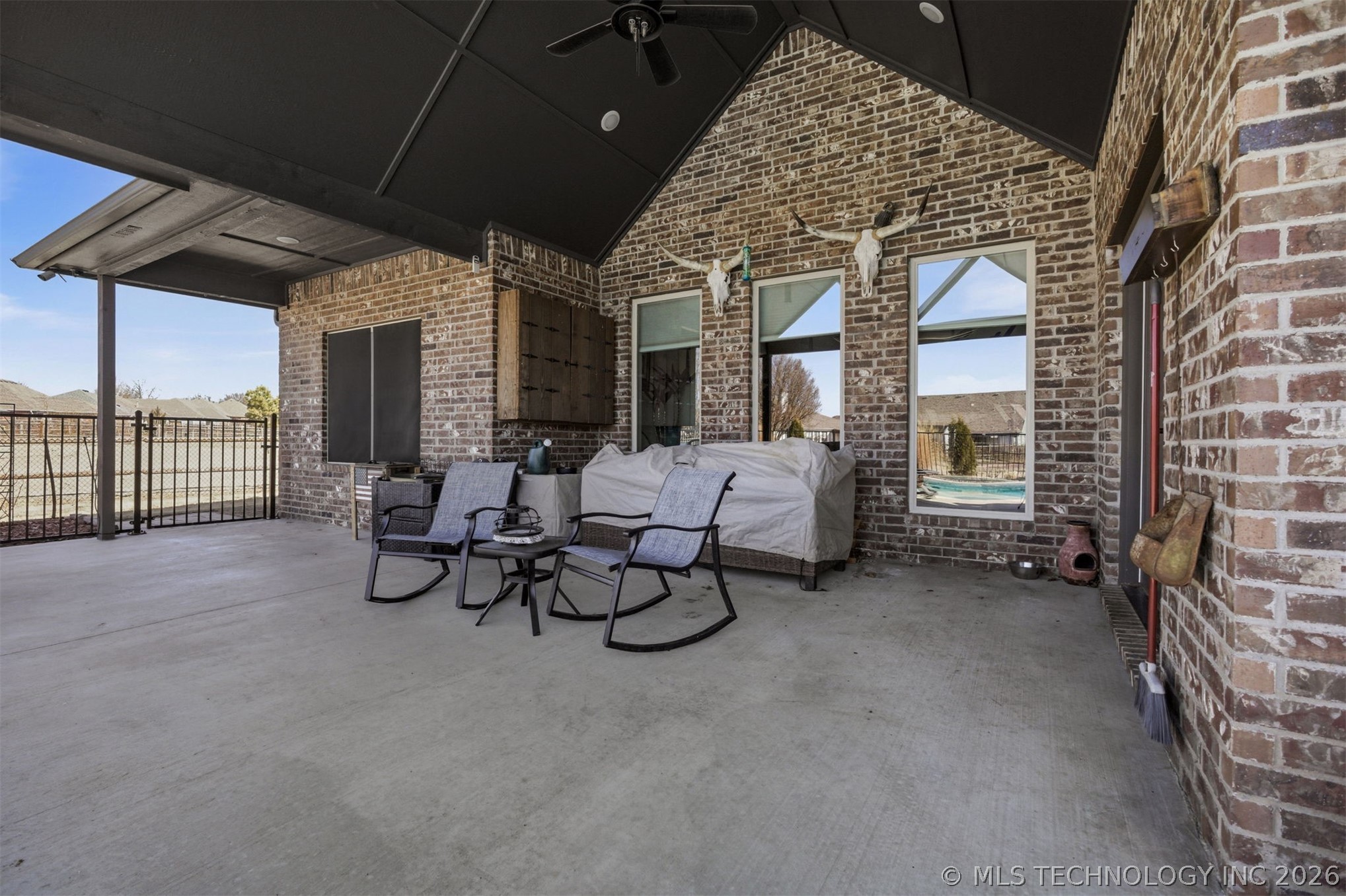 26498 Columbia Crest Drive Property Photo 32