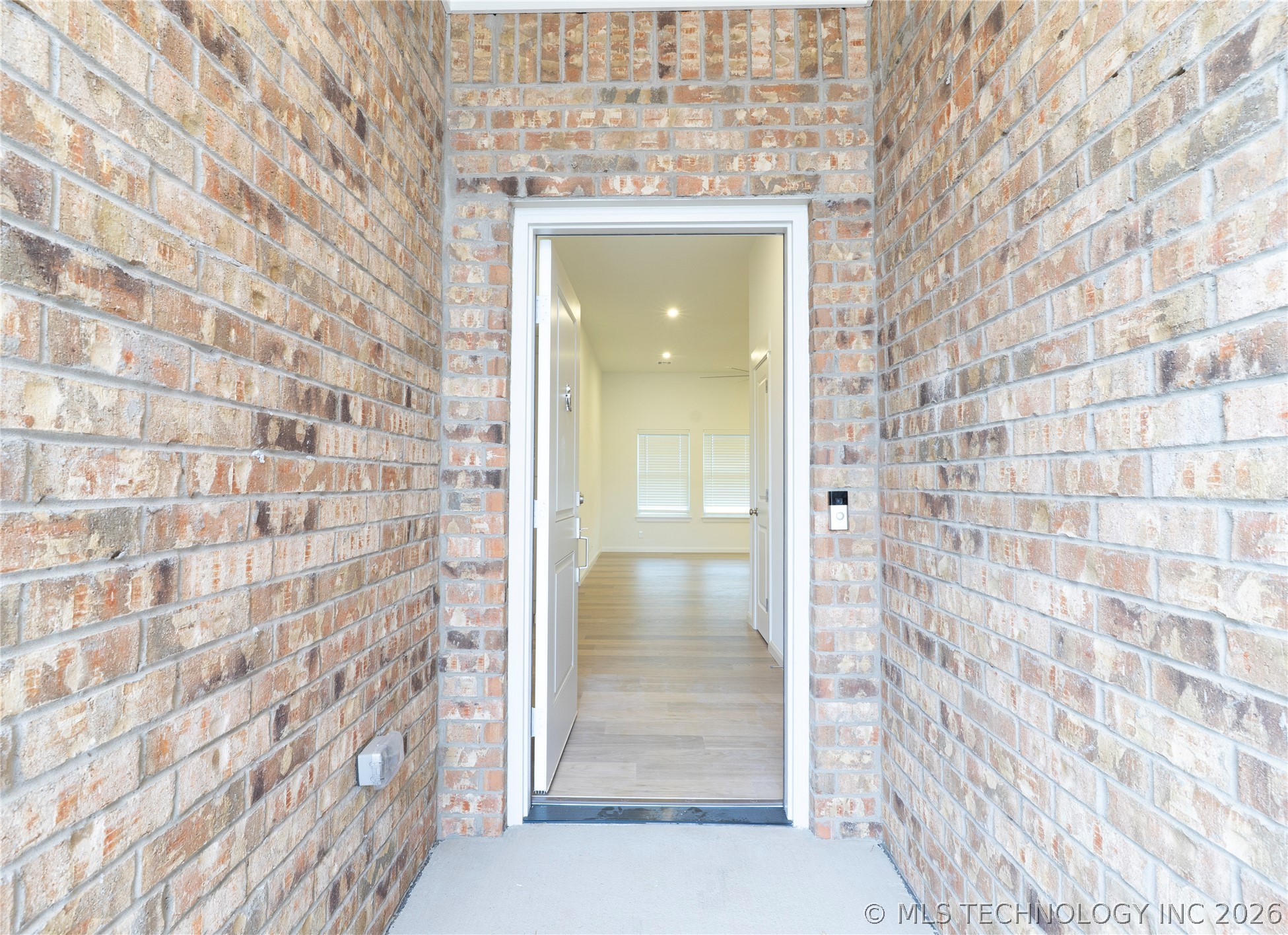 10897 S 271st East Avenue Property Photo 5