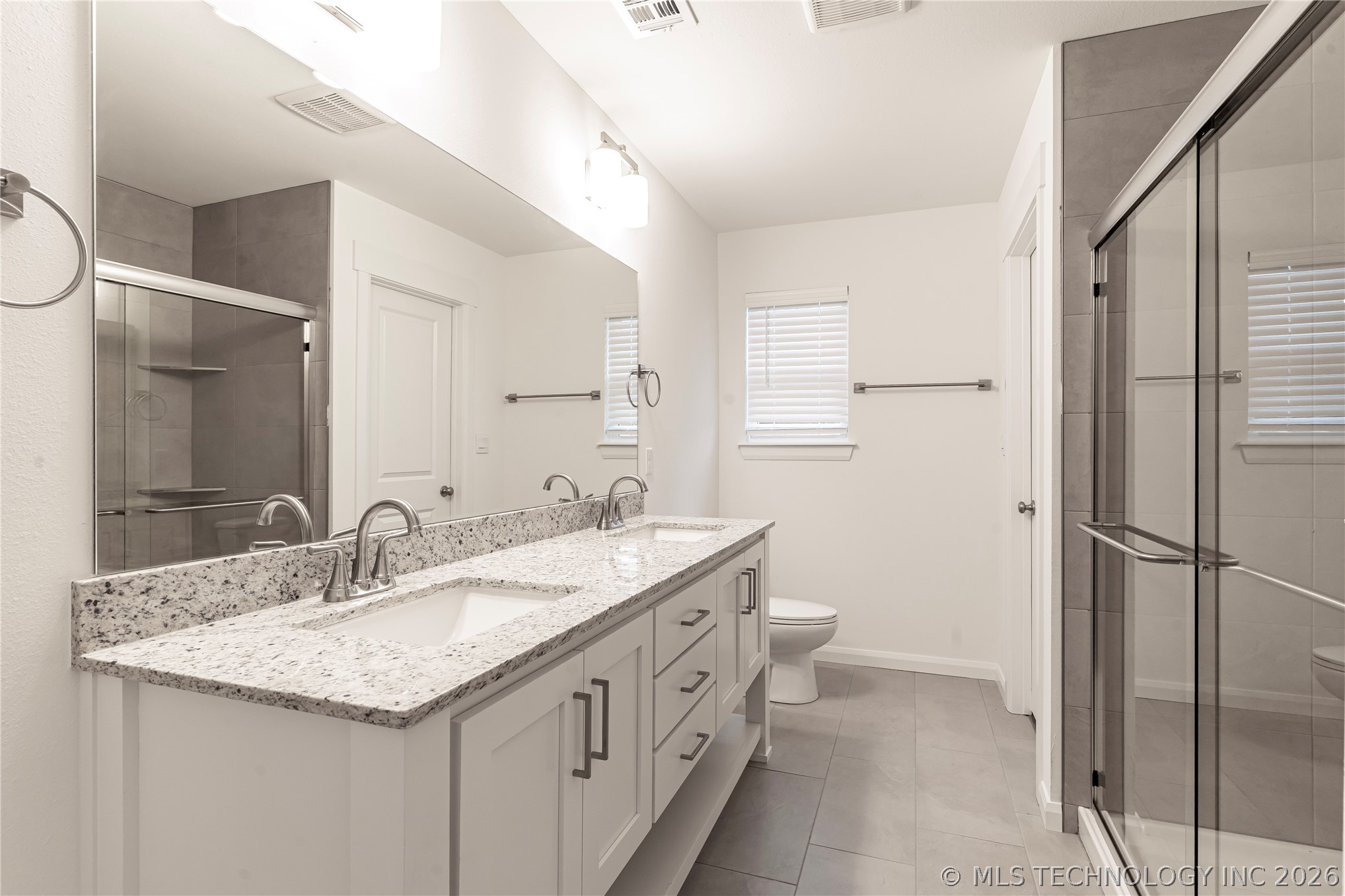 10897 S 271st East Avenue Property Photo 16