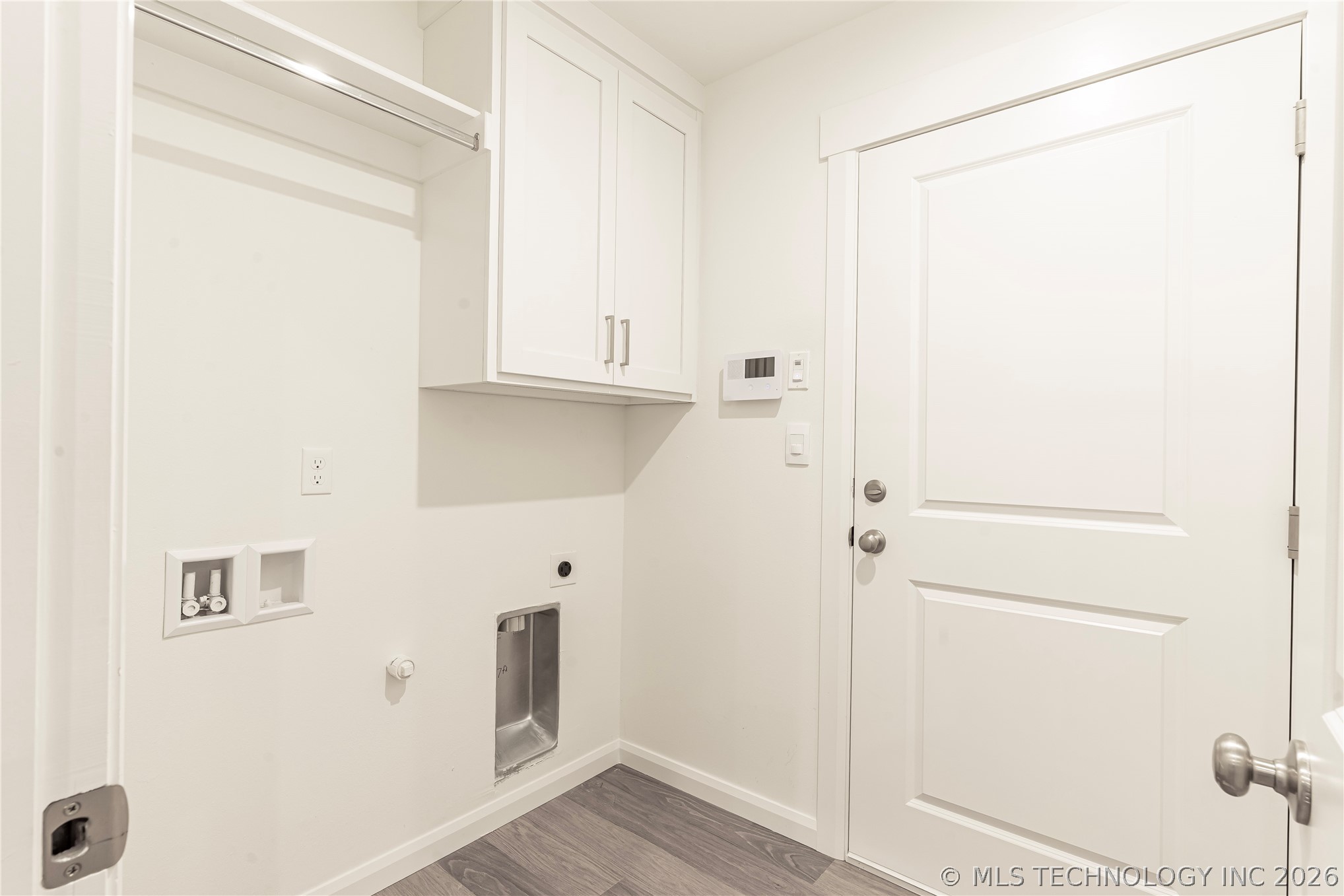 10897 S 271st East Avenue Property Photo 18