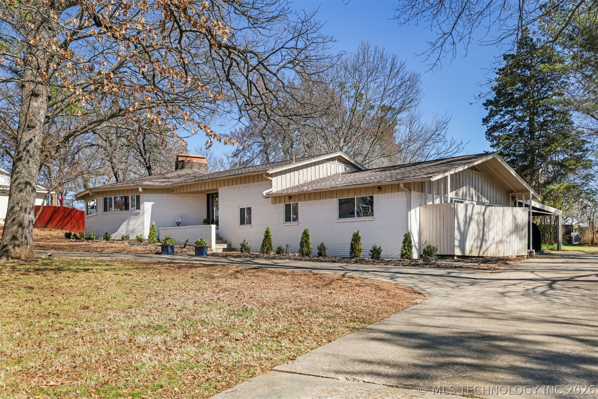 2232 Gershwin Drive Property Photo 3