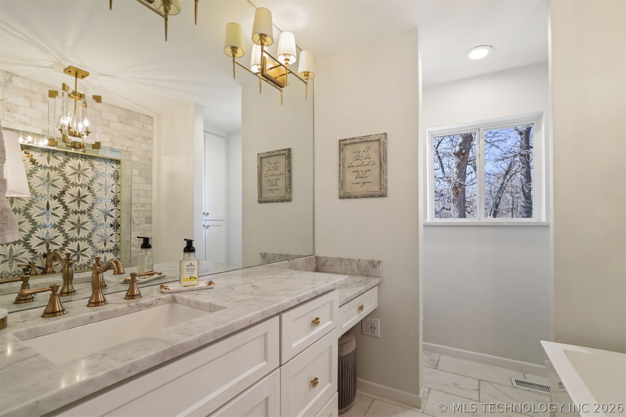 2232 Gershwin Drive Property Photo 21
