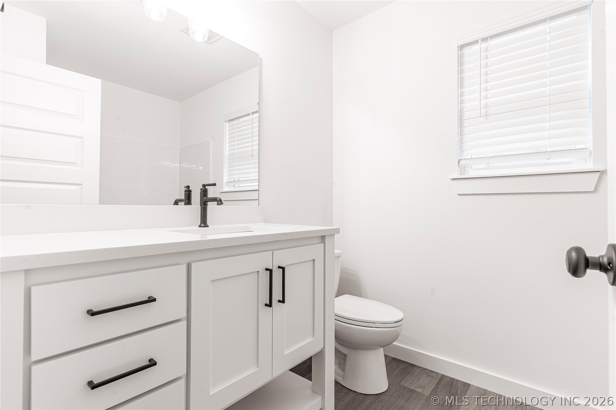 10887 S 271st East Avenue Property Photo 13