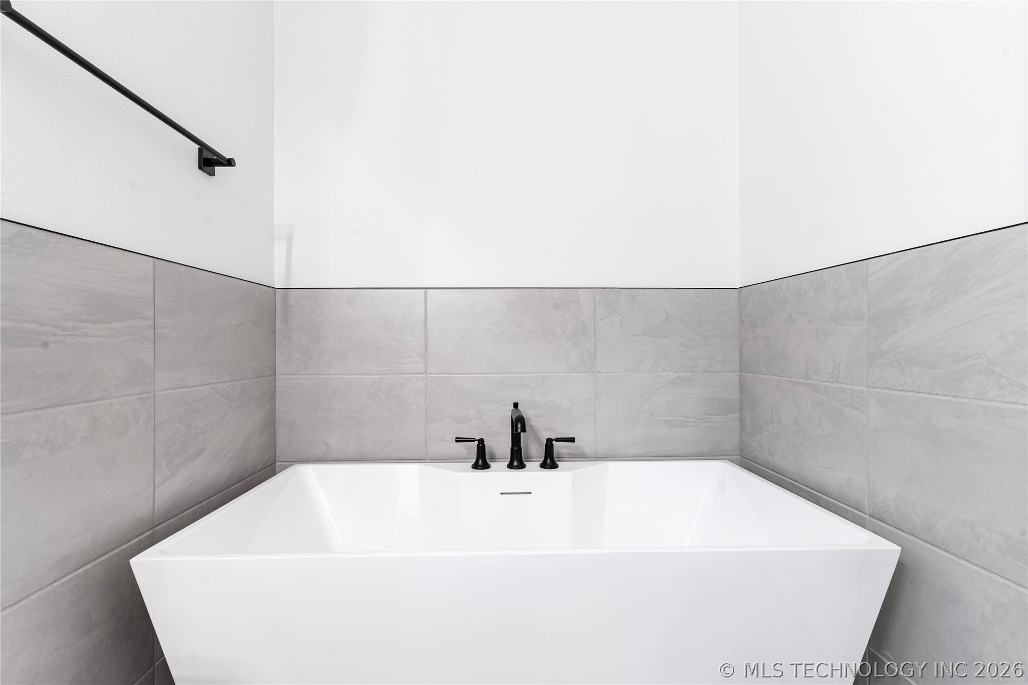 10887 S 271st East Avenue Property Photo 19