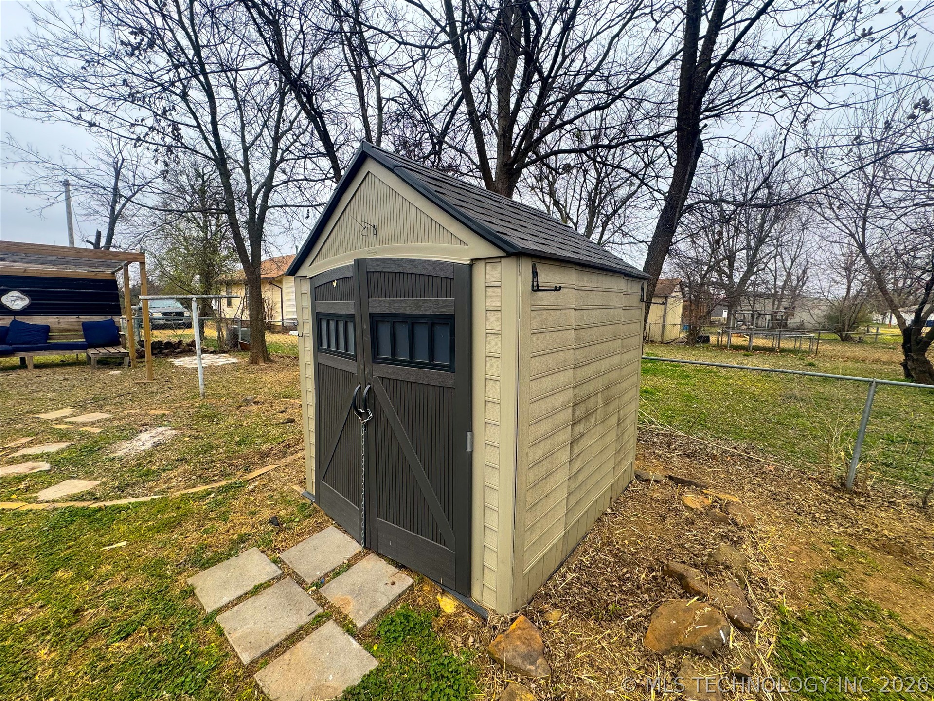 110 N Cedar Avenue Property Photo 22