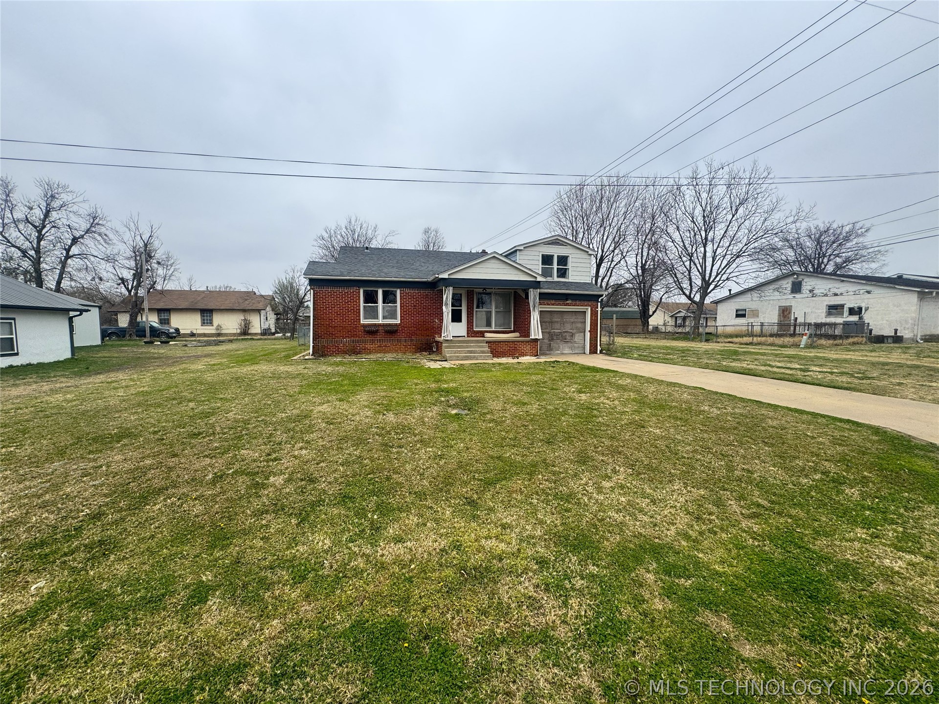 110 N Cedar Avenue Property Photo 26