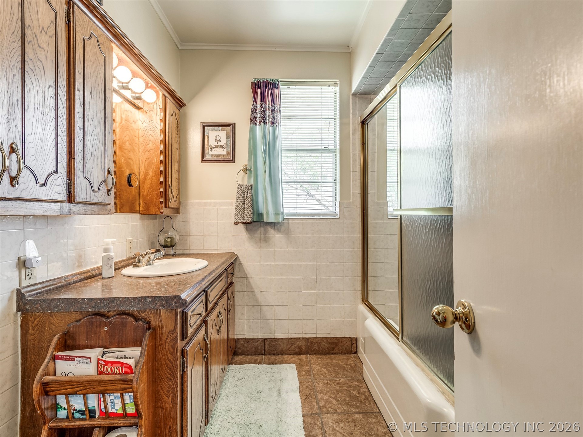 1123 E 9th Street Property Photo 21