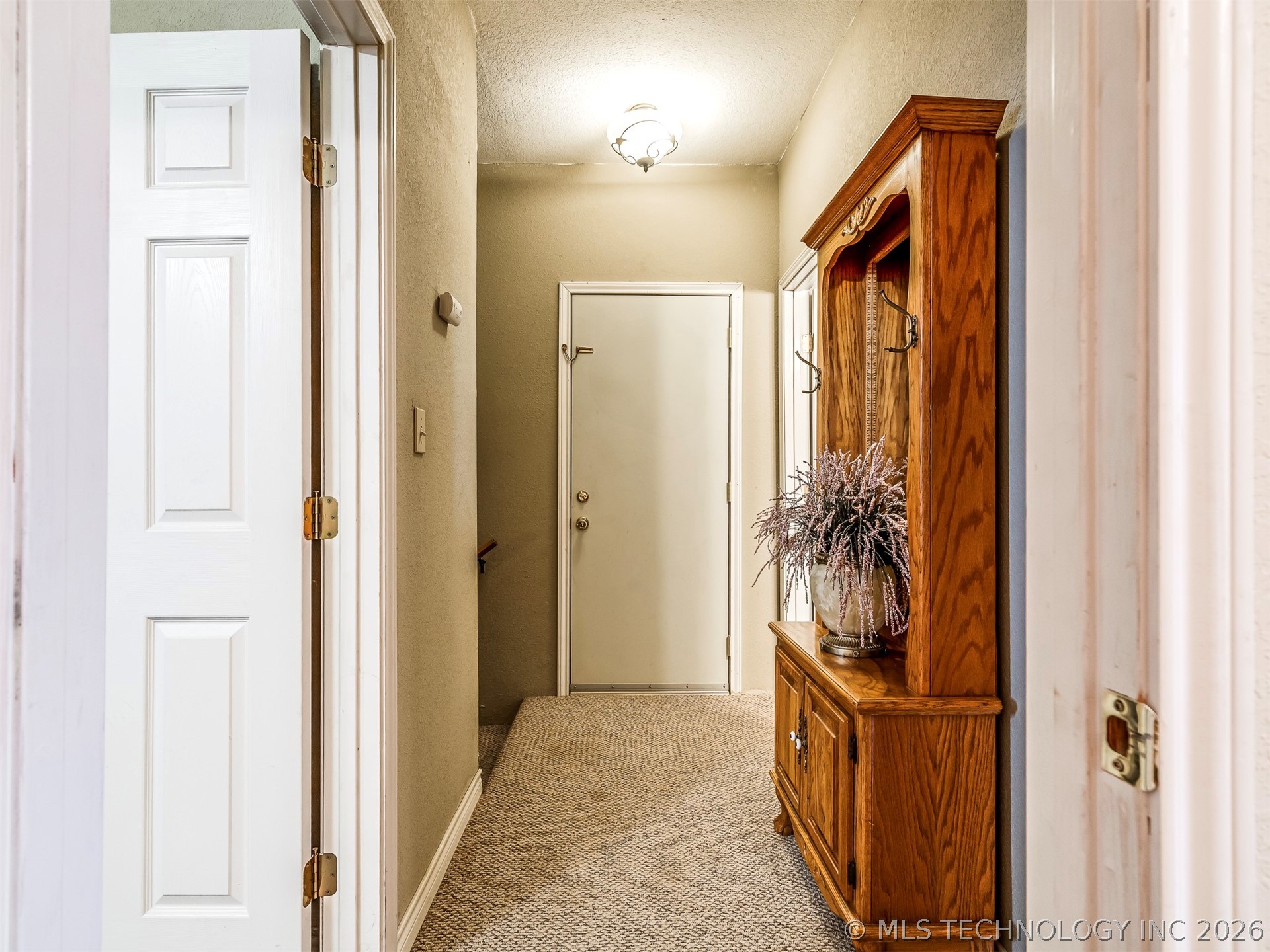 1123 E 9th Street Property Photo 28