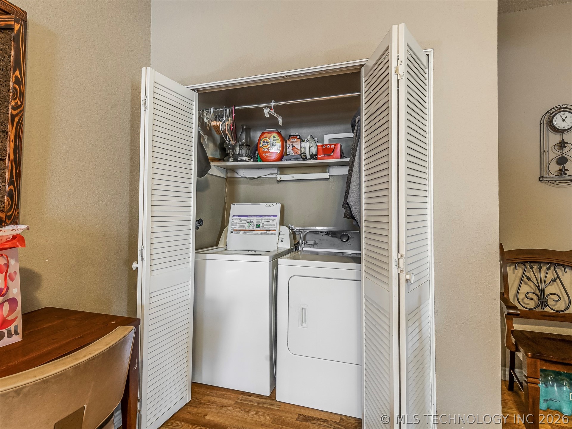 1123 E 9th Street Property Photo 65