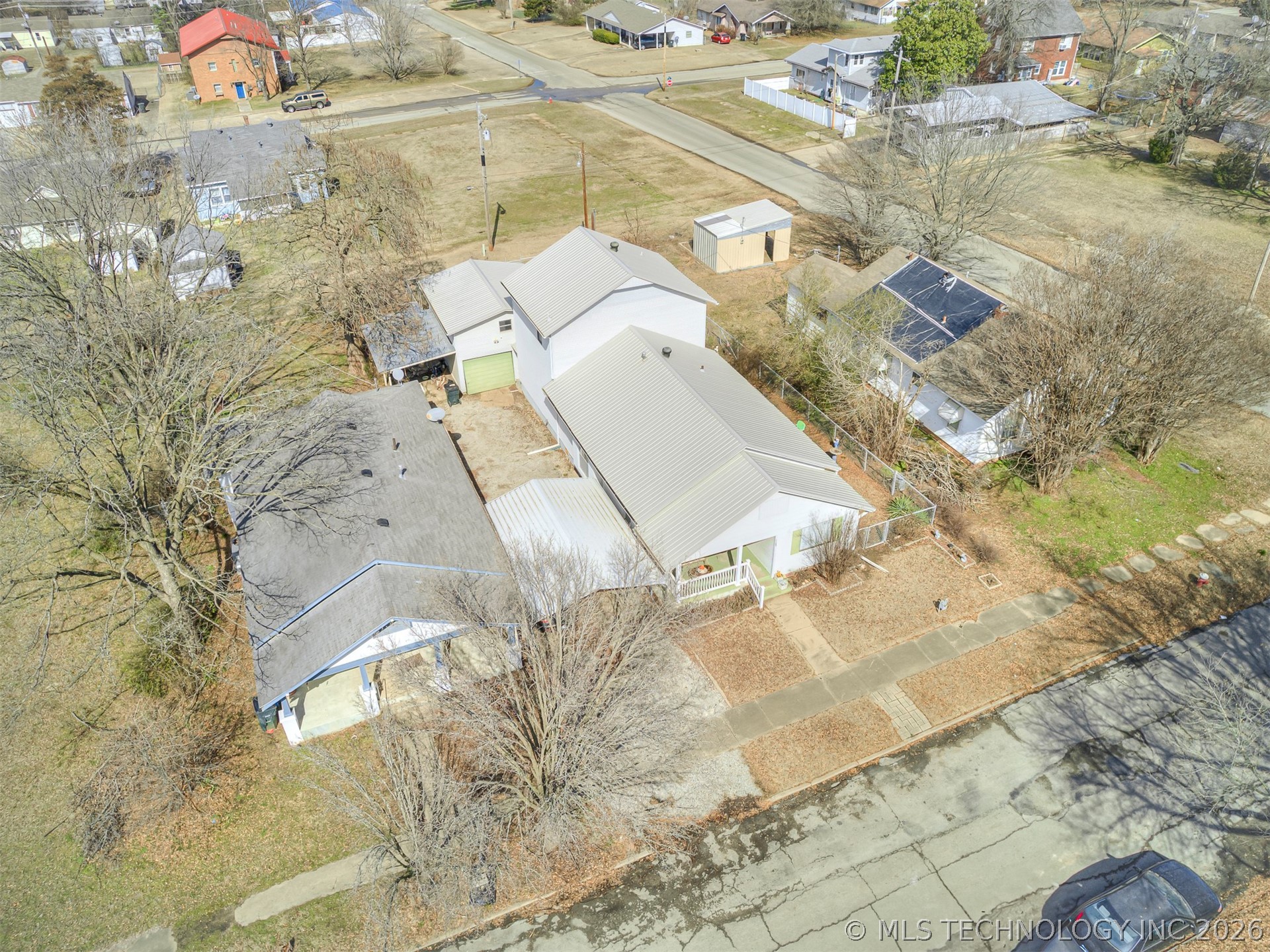 1123 E 9th Street Property Photo 72