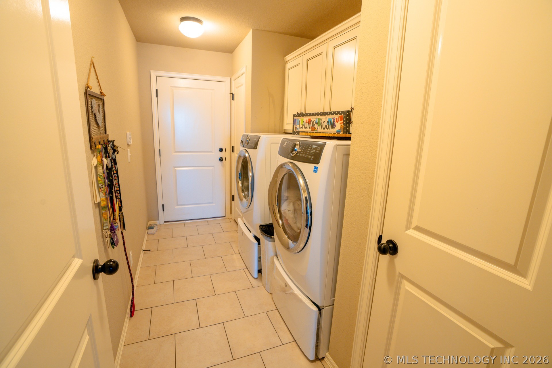 13659 S Quincy Street Property Photo 9