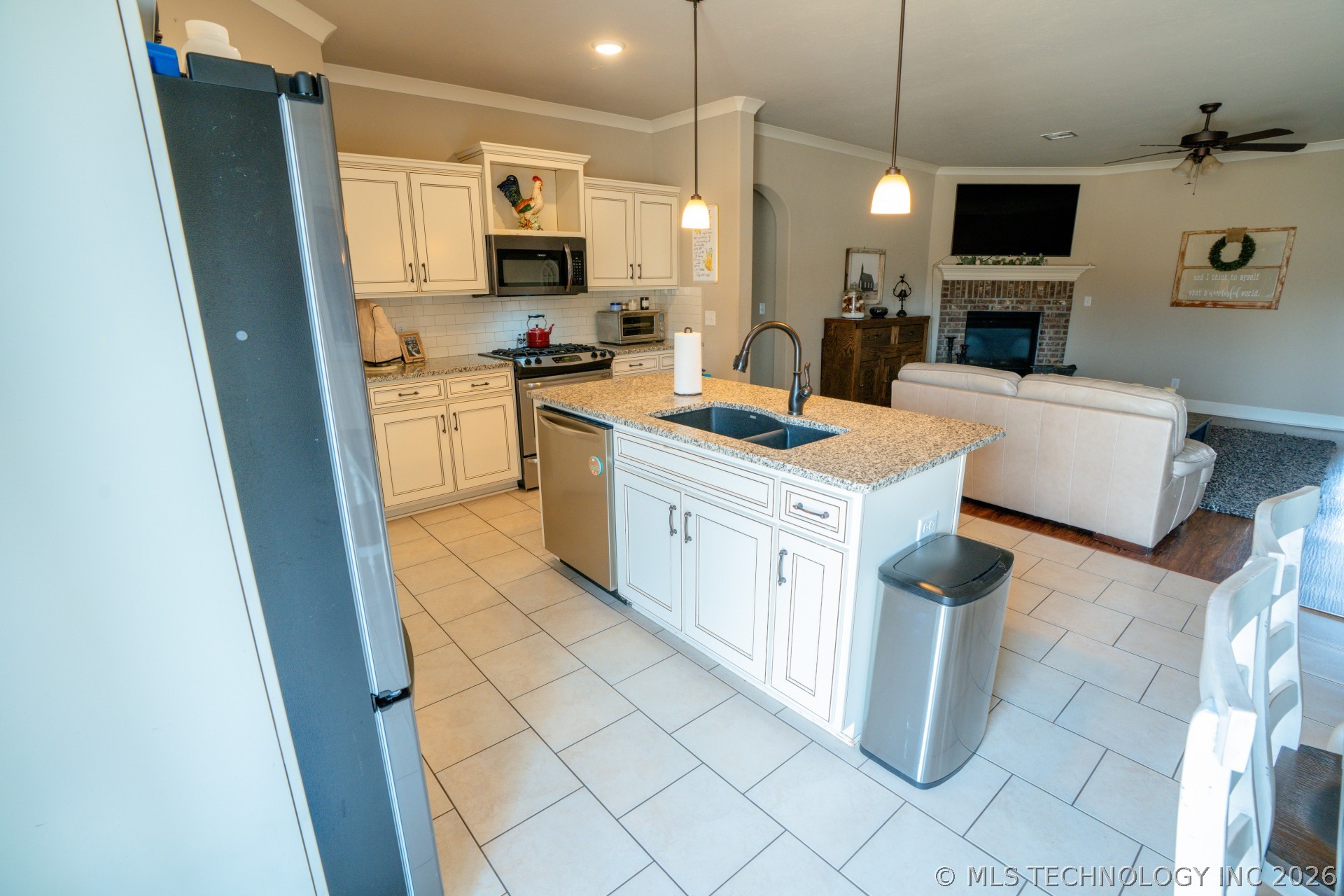 13659 S Quincy Street Property Photo 10