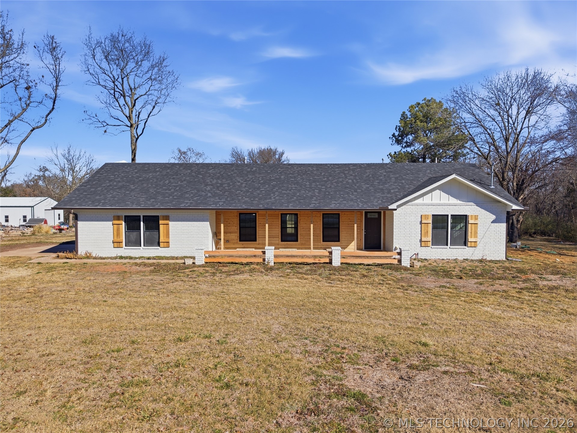11919 E Southern Hills Road Property Photo 1