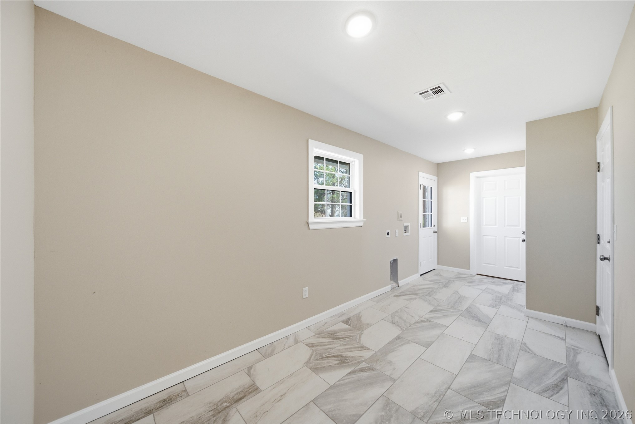 11919 E Southern Hills Road Property Photo 12