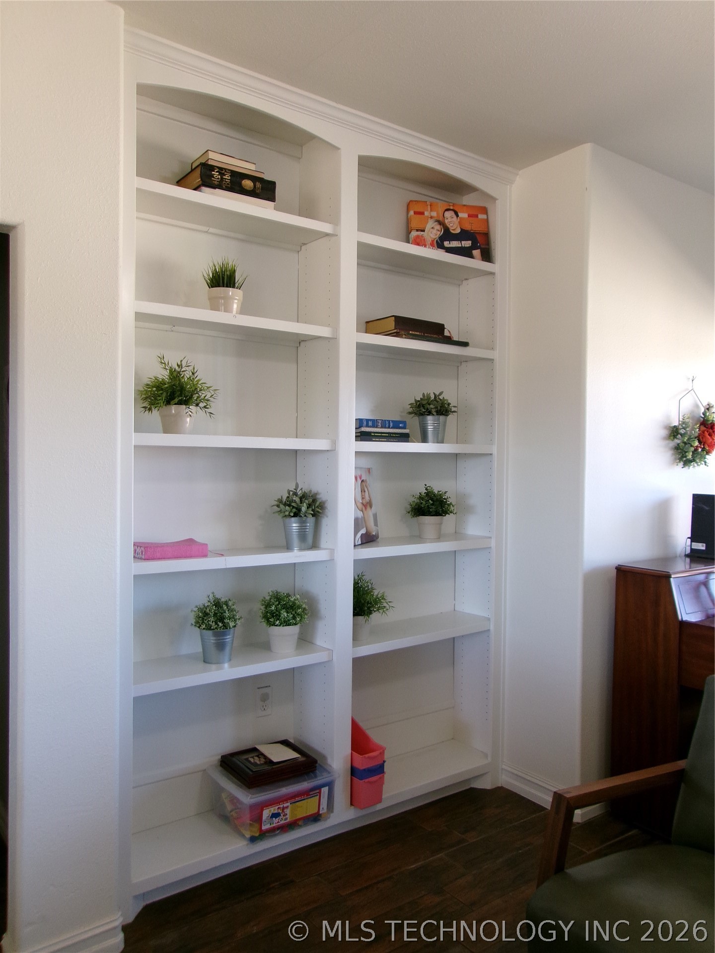 2071 E 53rd Property Photo 5