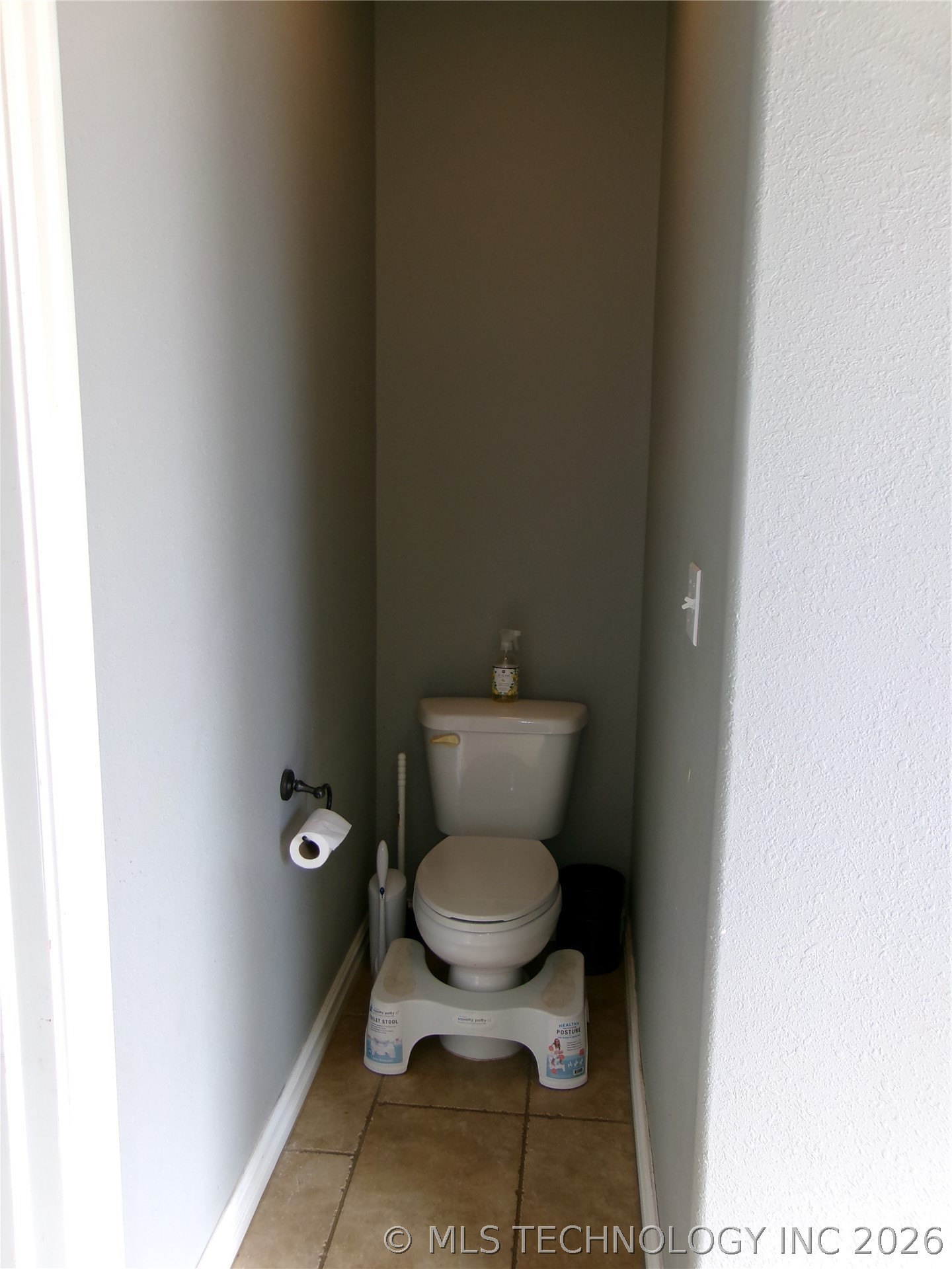 2071 E 53rd Property Photo 20