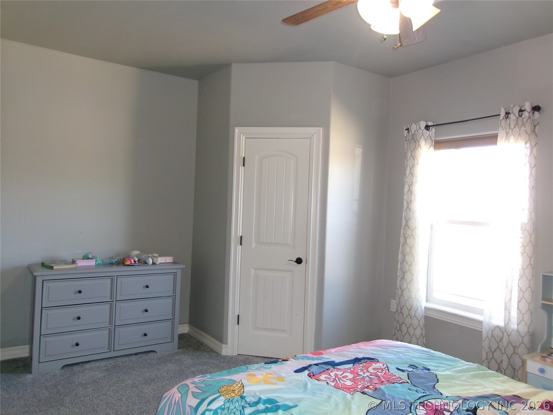 2071 E 53rd Property Photo 32