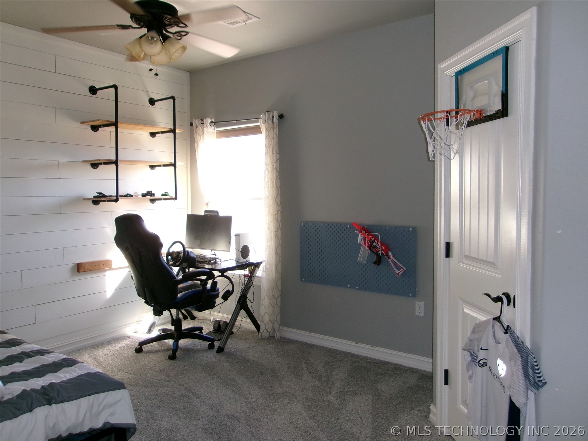 2071 E 53rd Property Photo 36