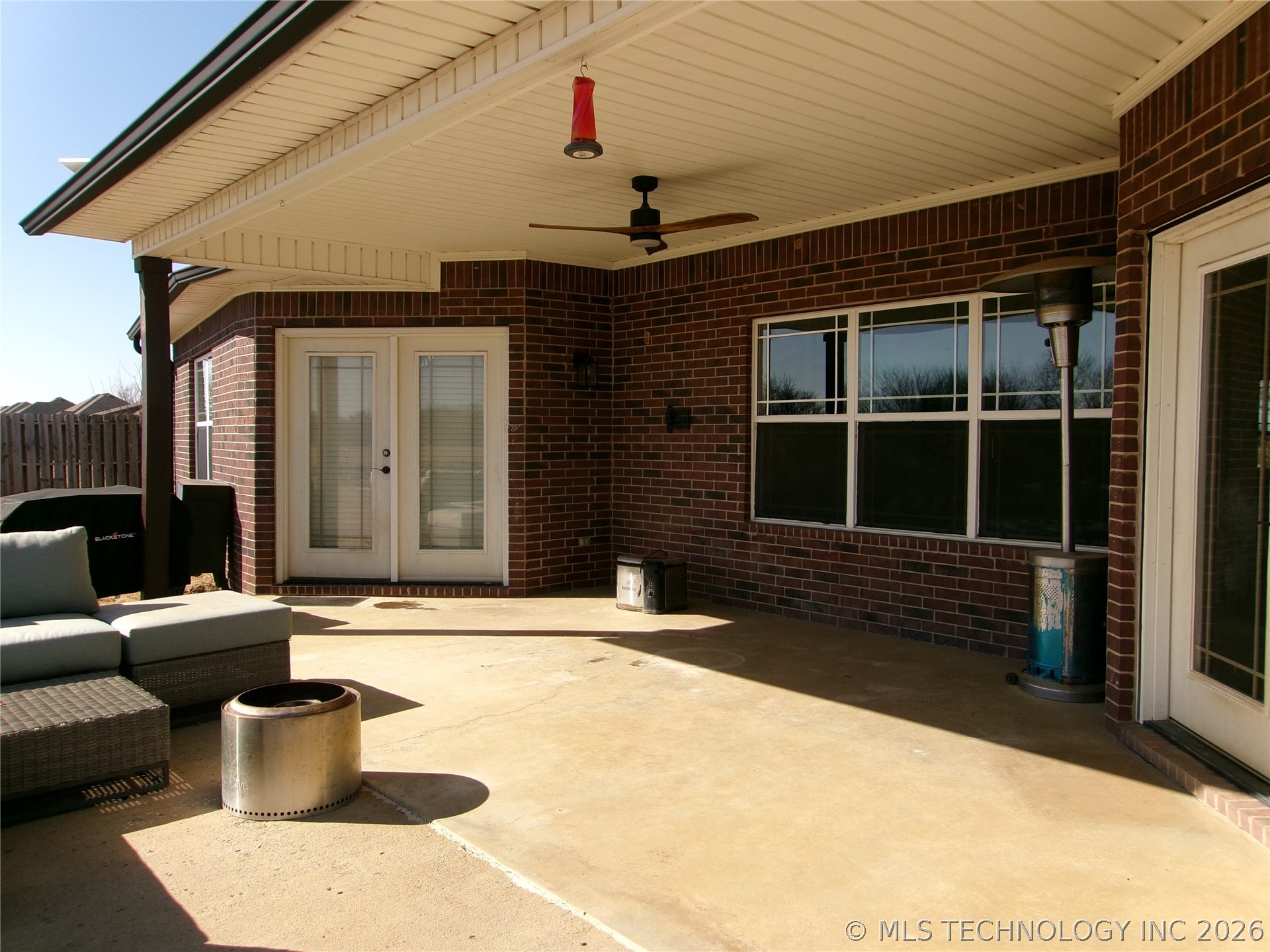 2071 E 53rd Property Photo 39