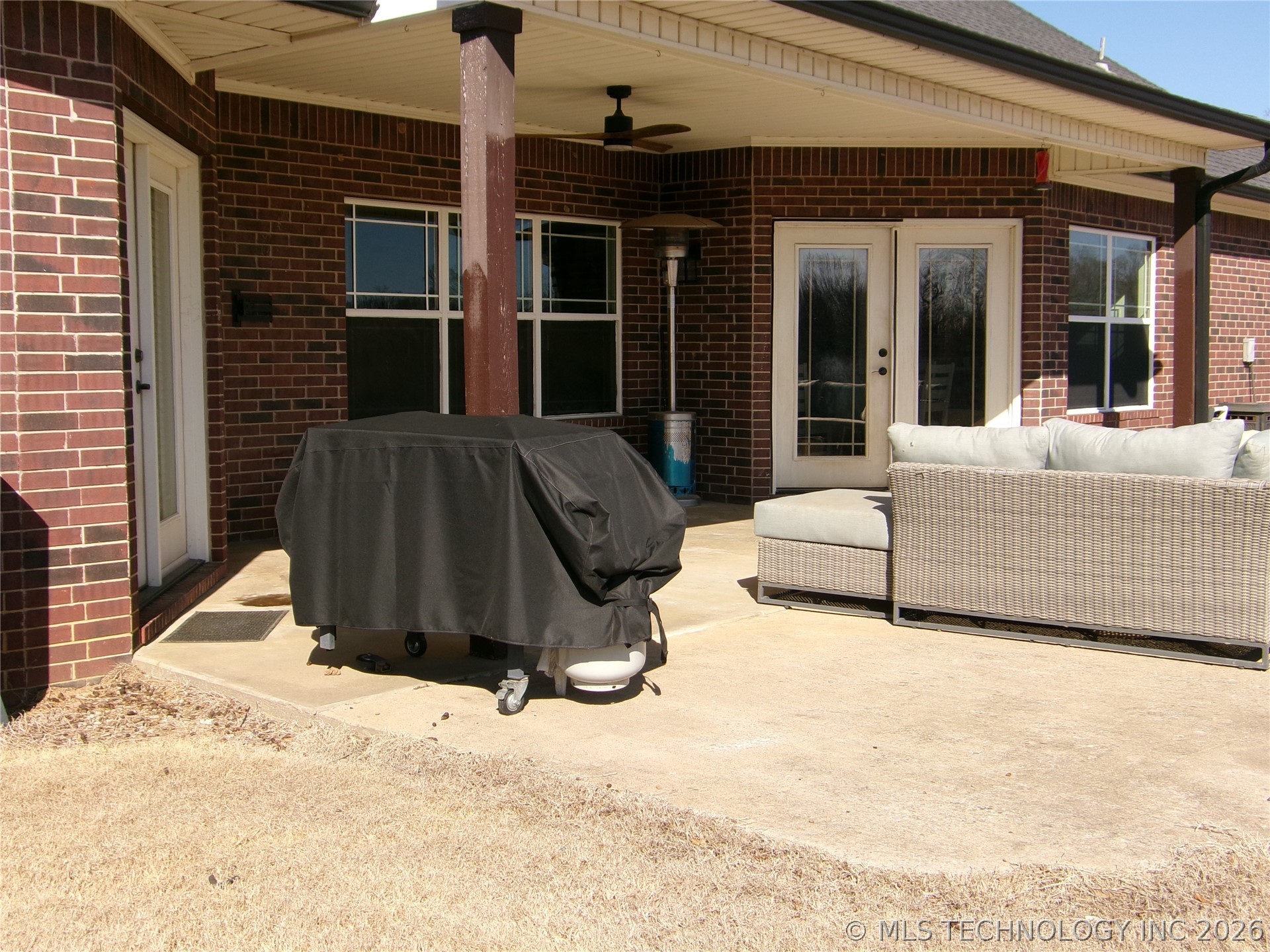 2071 E 53rd Property Photo 40