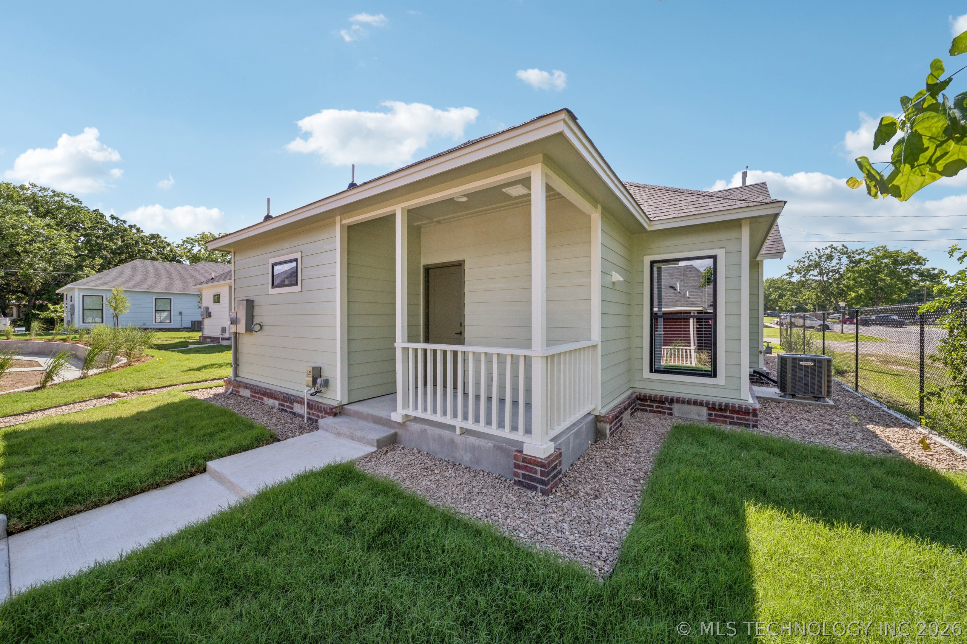 210 S Bluff Street A Property Photo 27
