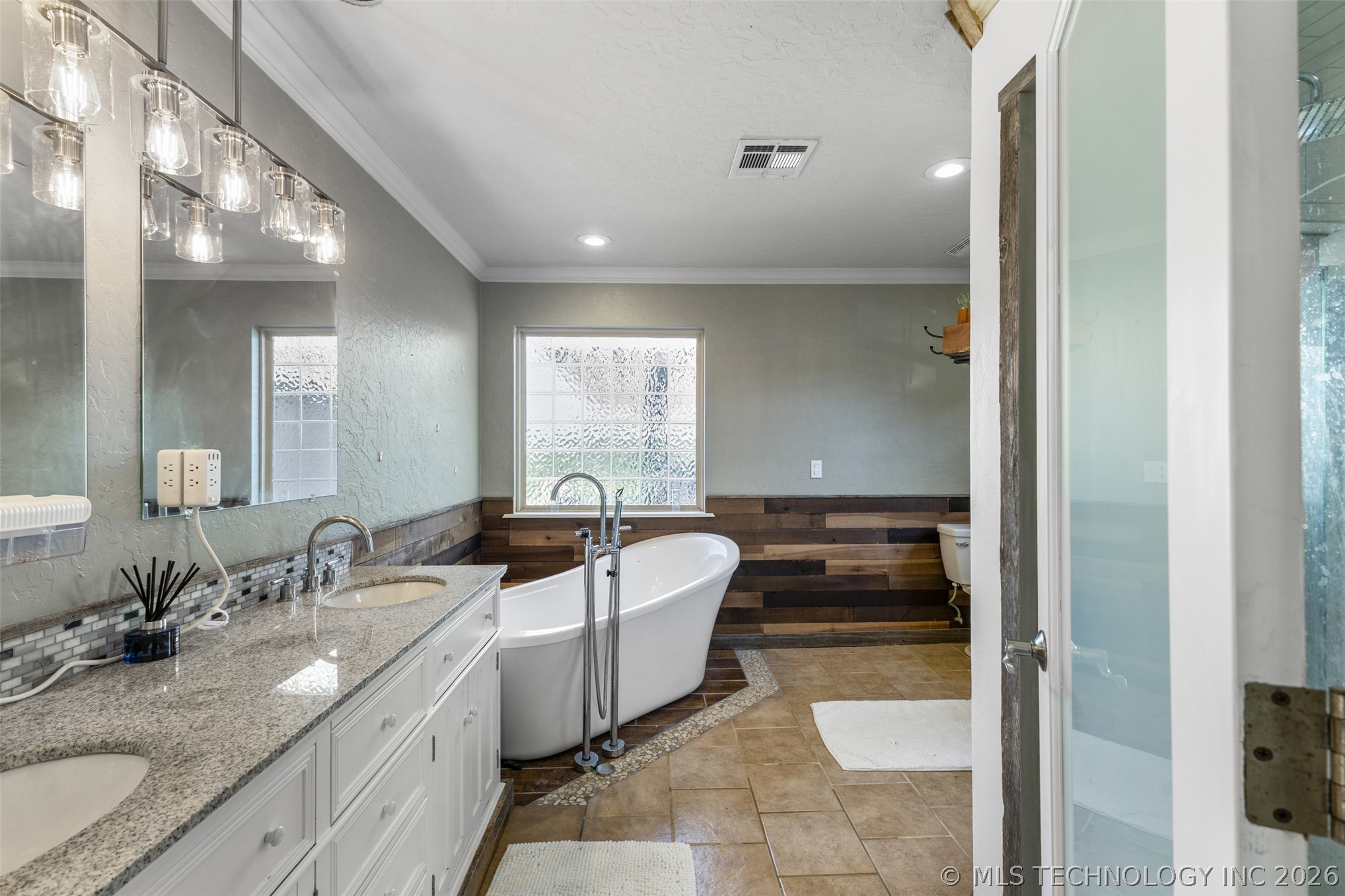 15505 County Road 3580 Property Photo 29