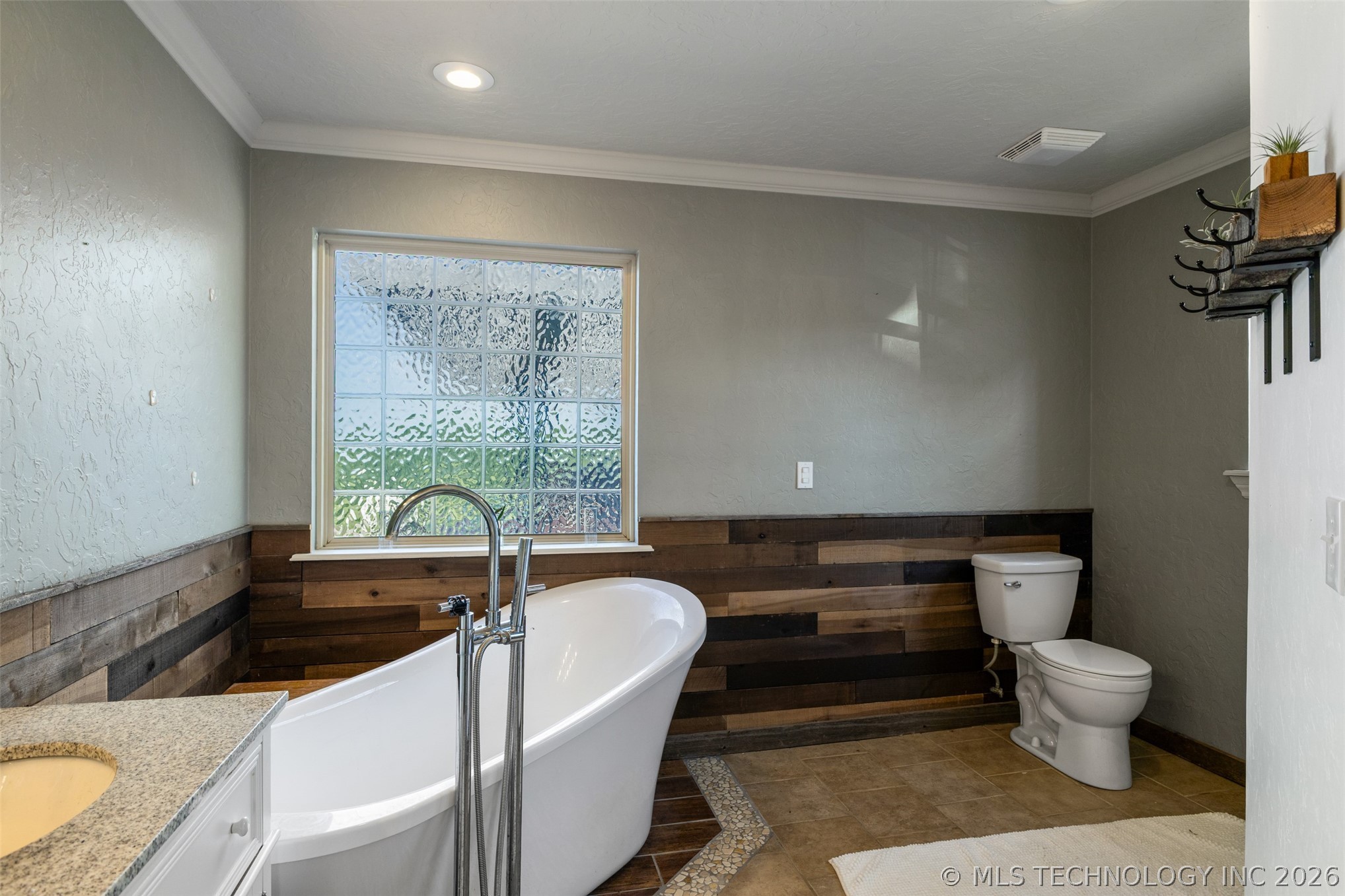 15505 County Road 3580 Property Photo 34
