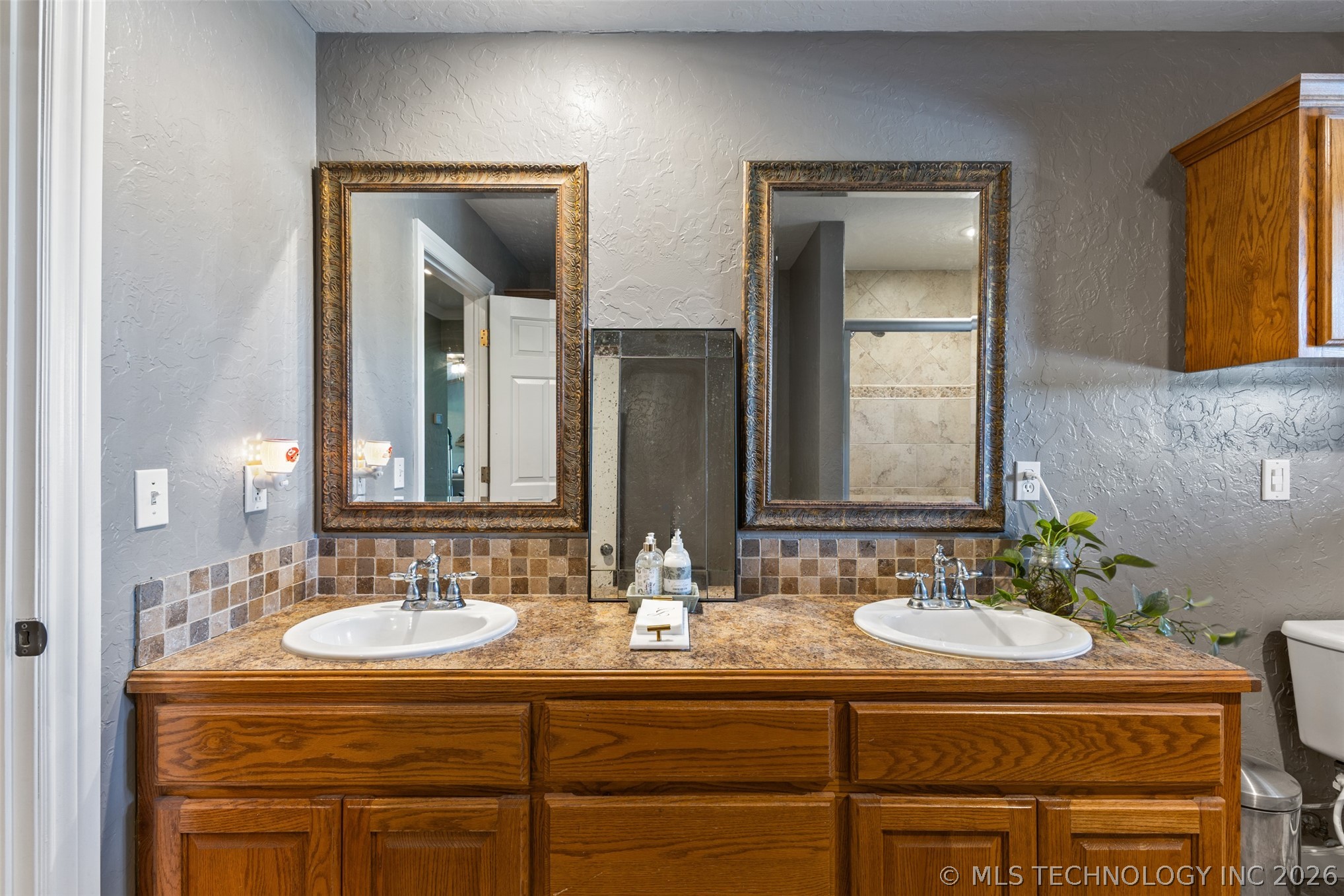15505 County Road 3580 Property Photo 38