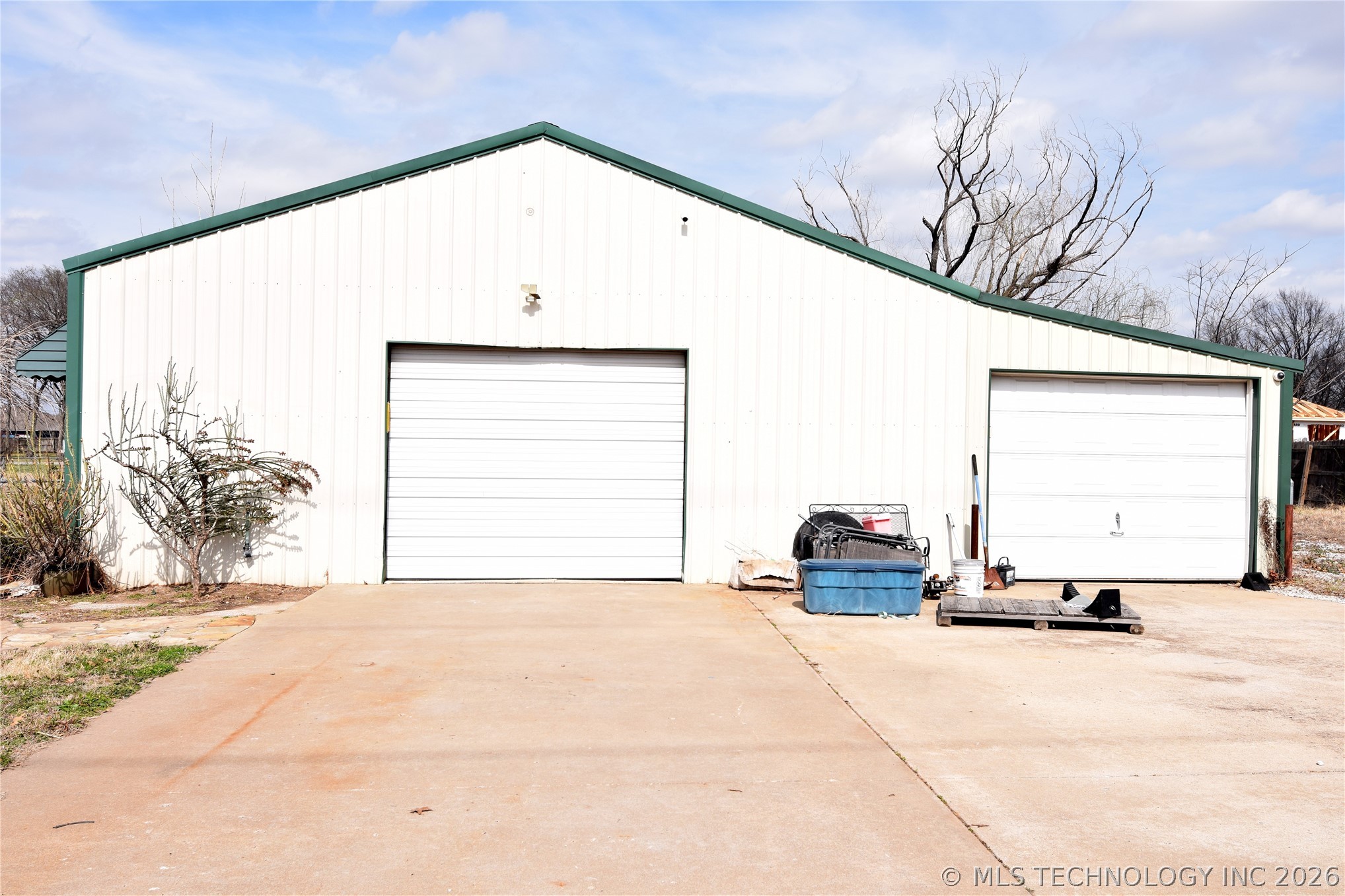 20915 E 36 Street Property Photo 7